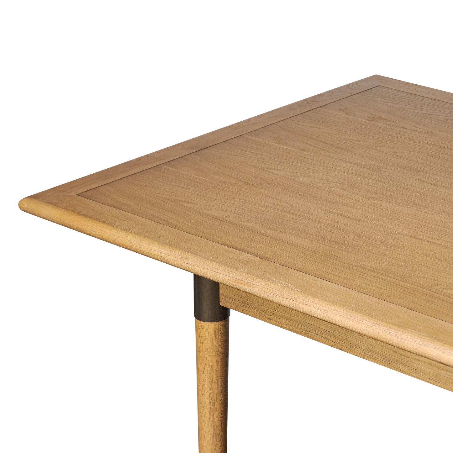 Piper Extension Dining Table in Fawn Oak corner top