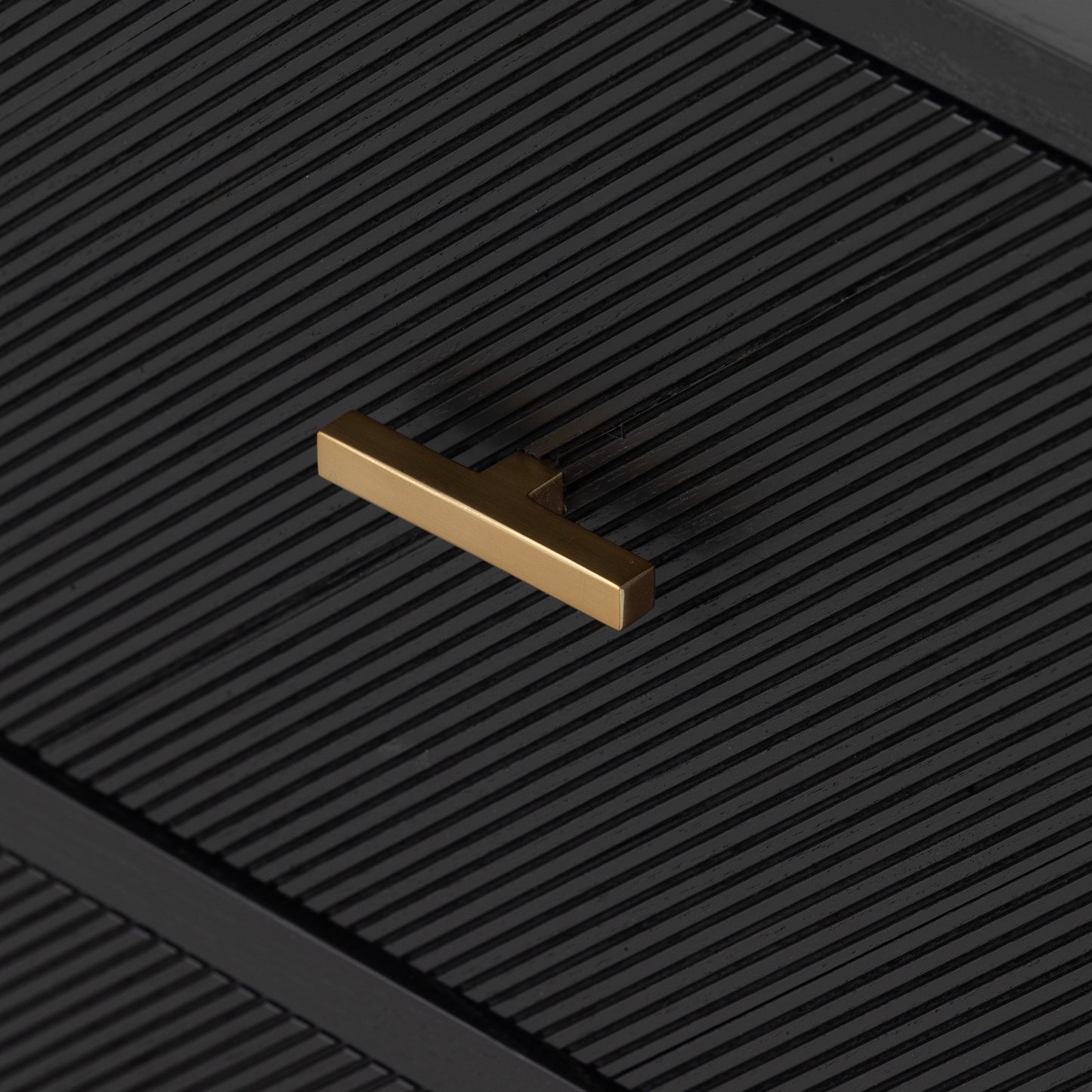 Dawn 6 Drawer Dresser in Black Ash handle up close