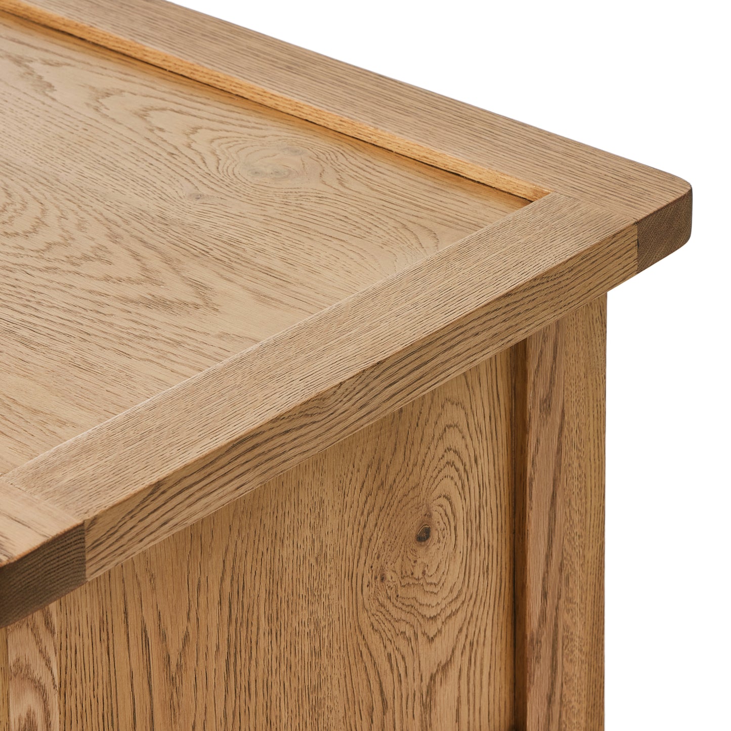 Evans Nightstand corner