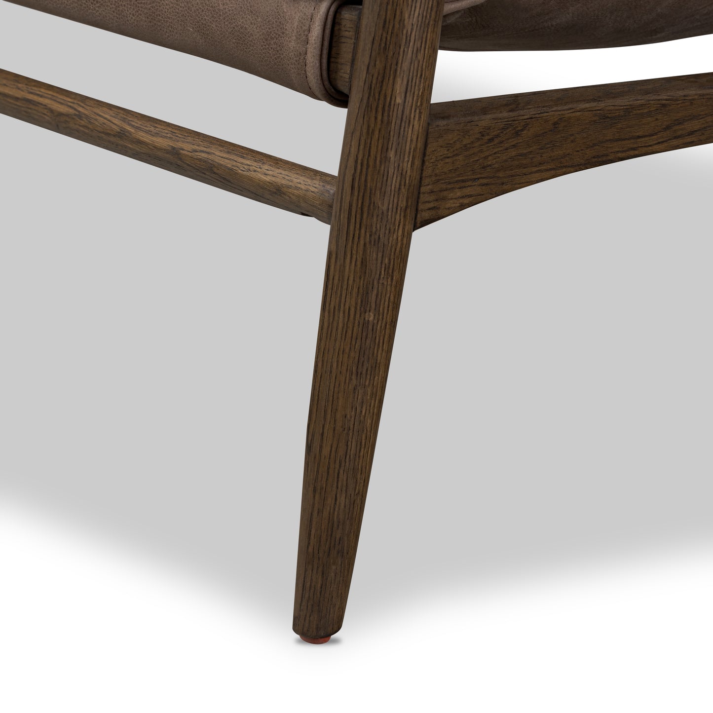 Palermo Cigar Kennedy Chair leg