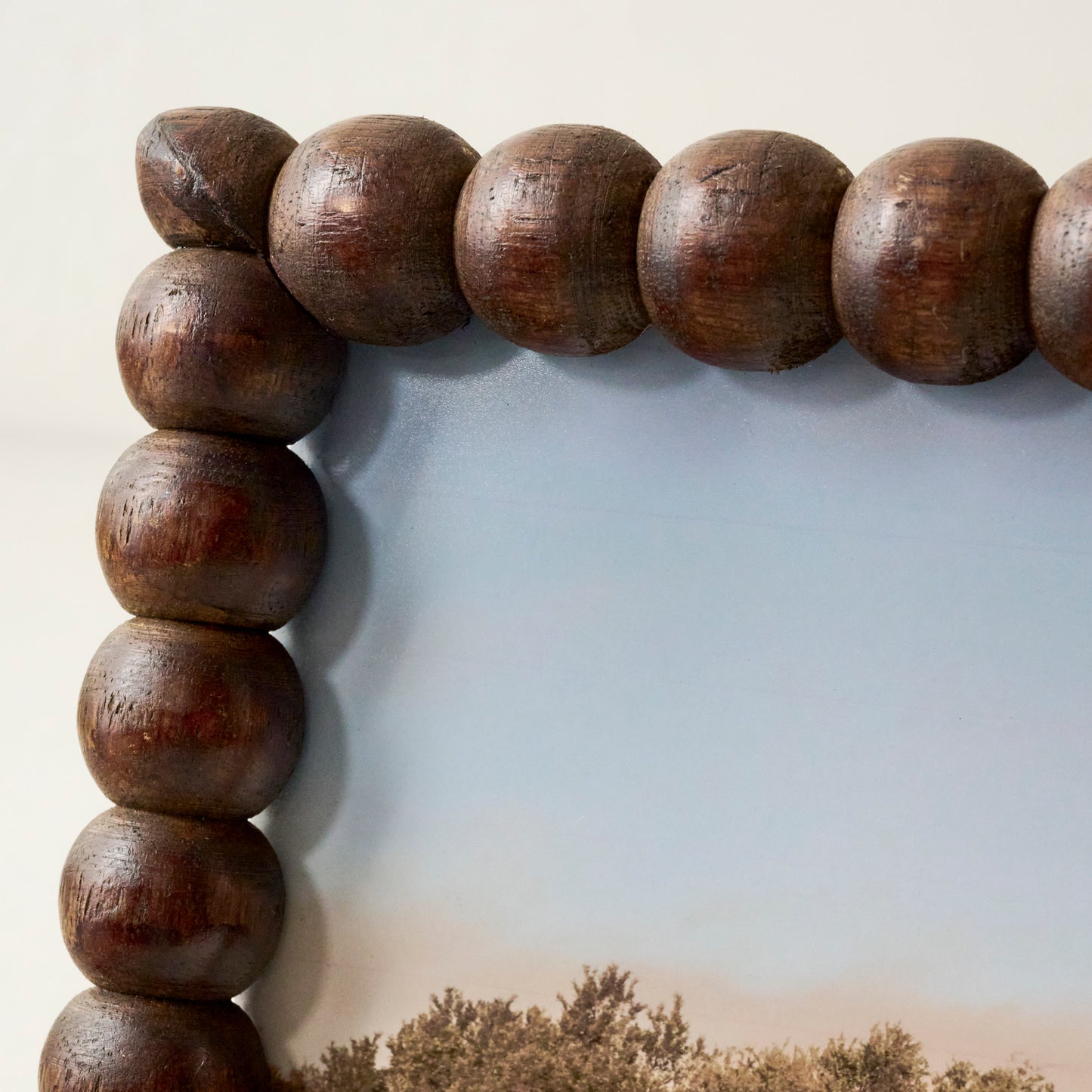Bobbin Wood Photo Frame up close