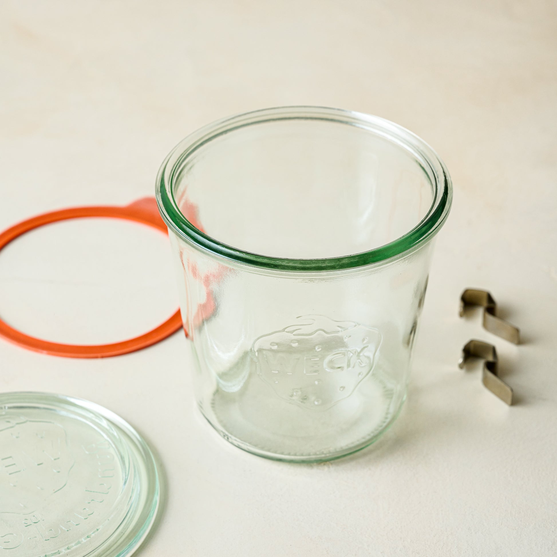 Weck 900 1/5 L Mold Jar with top off