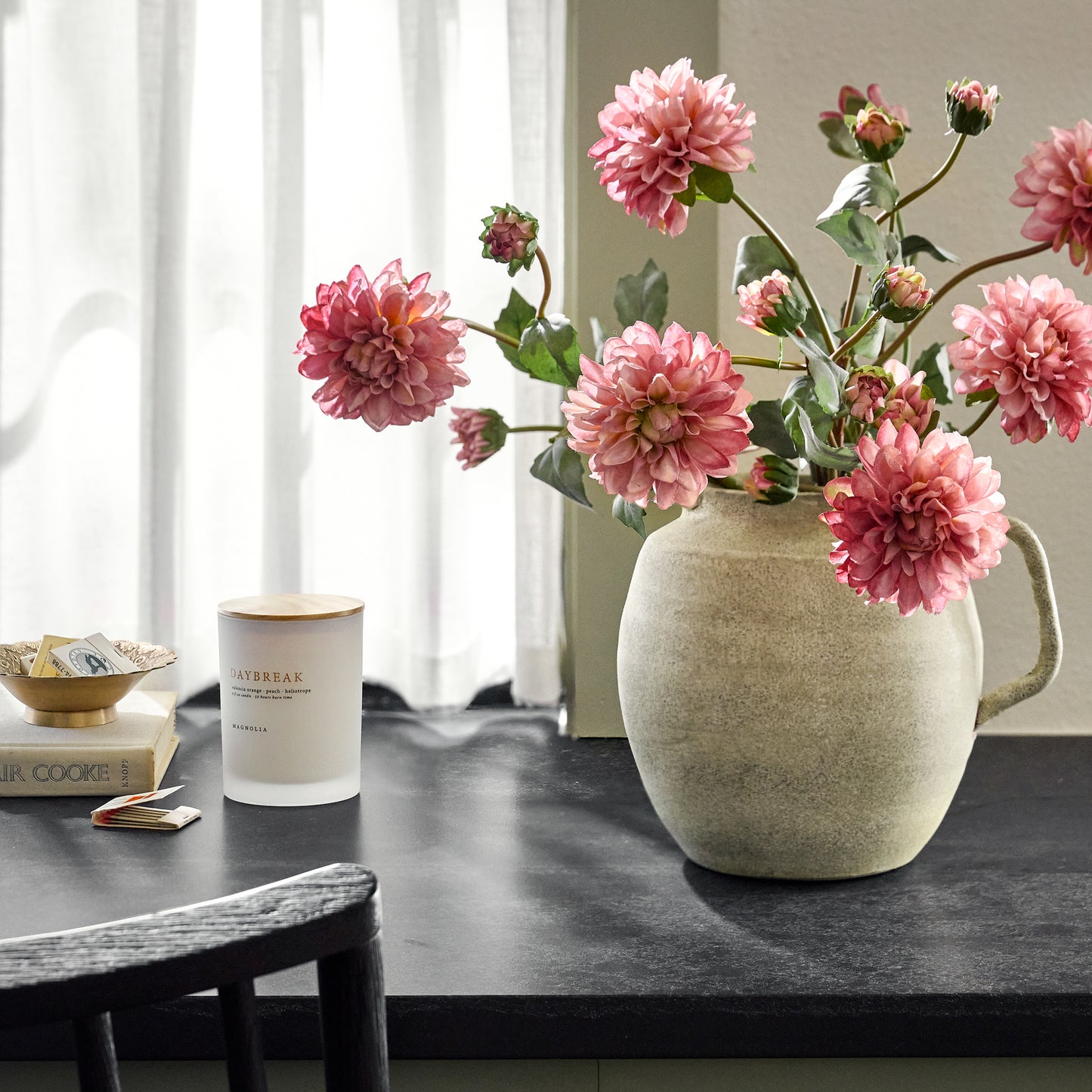 Dahlia Bloom Bundle in pink in a room