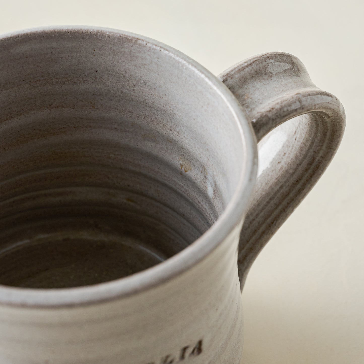 Magnolia Established Mug close up of mug handle