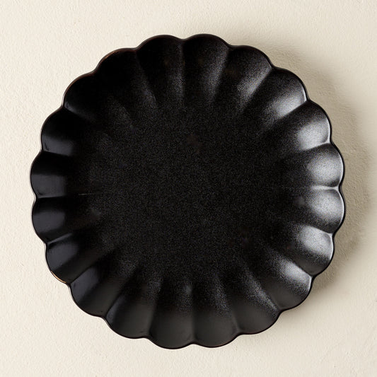 Black Scalloped Plate - dinner
