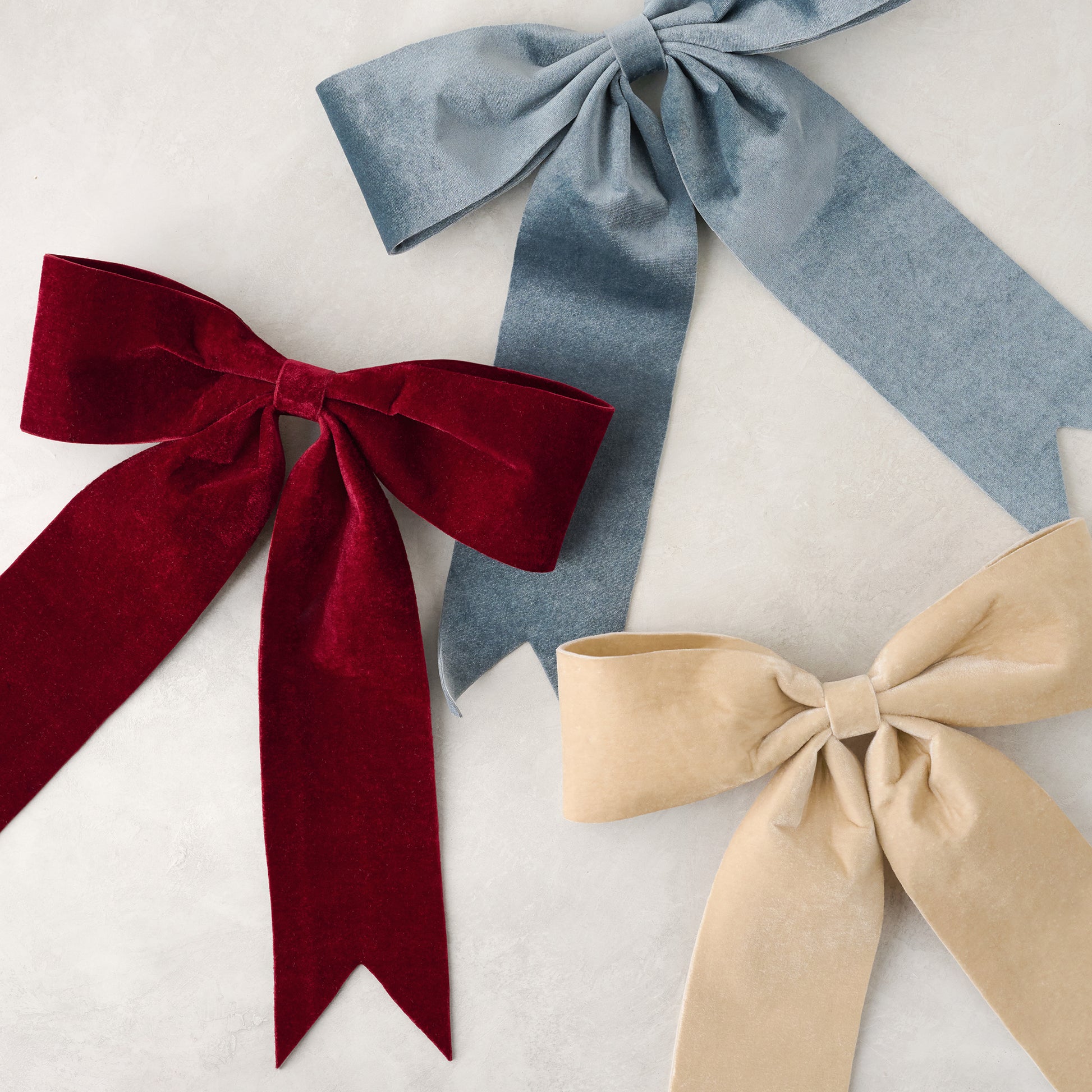 Bountiful Bow Tree Toppers