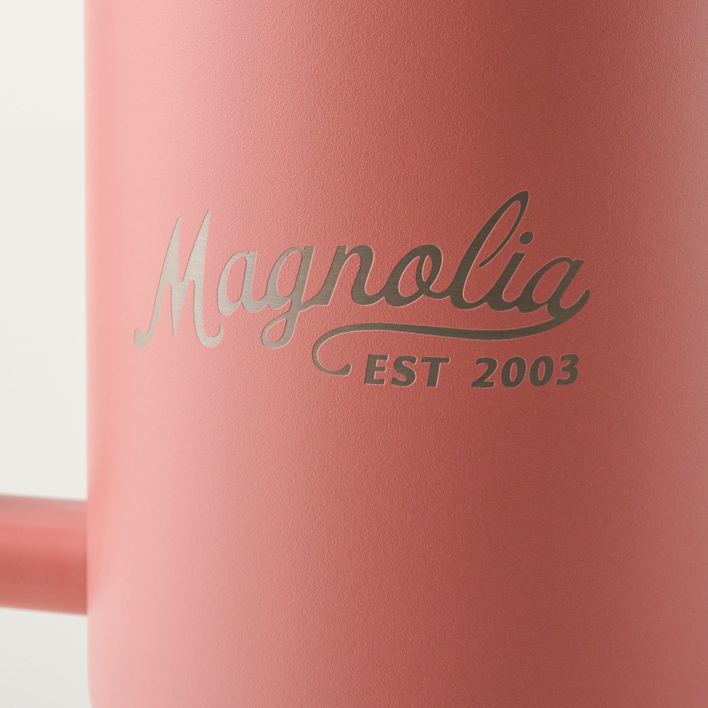 Magnolia Cora Script Sunset 32oz Traveler close up