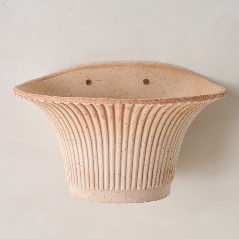 Bergs Daisy Wall Pot