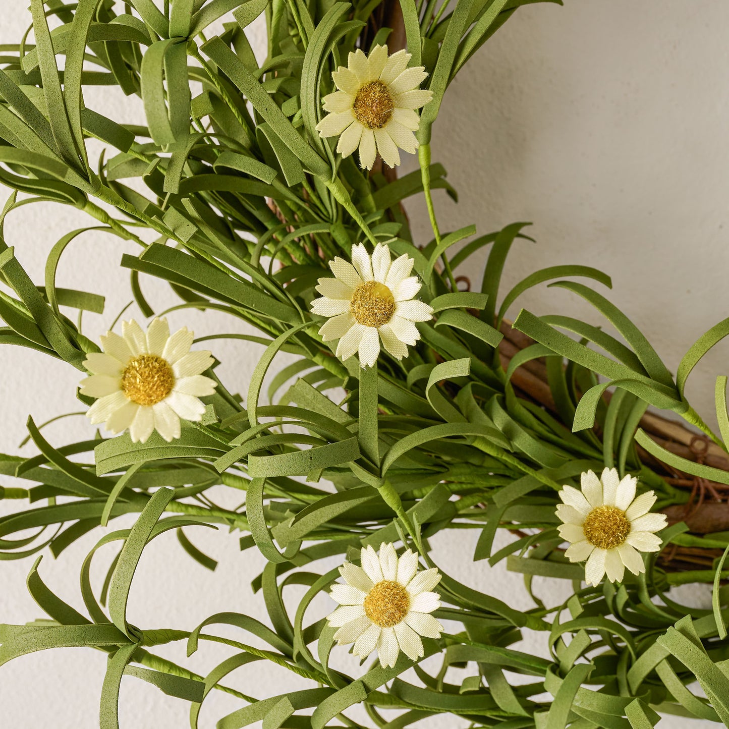 Daisy Wreath close up