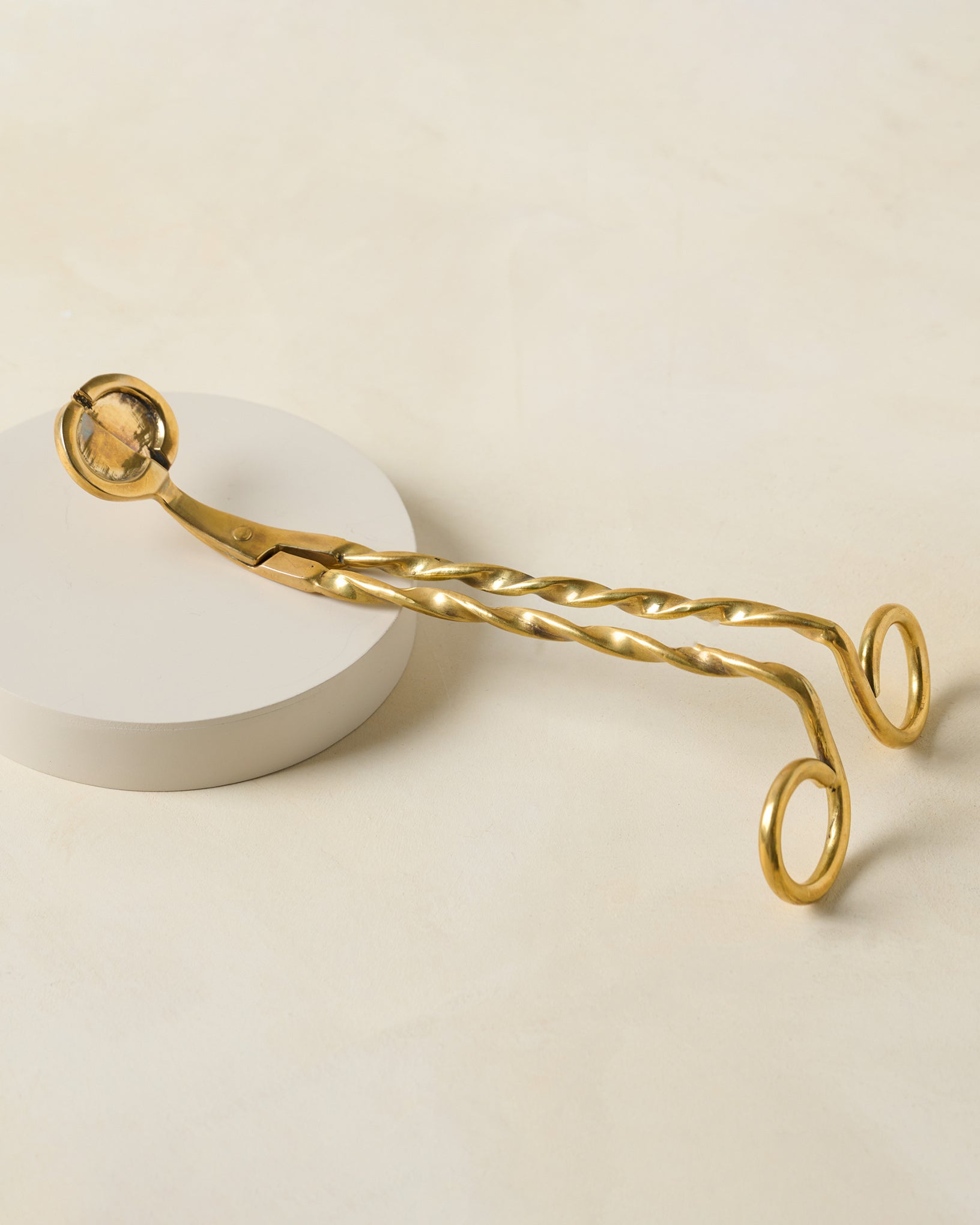 Vintage Inspired Wick Trimmer – Magnolia