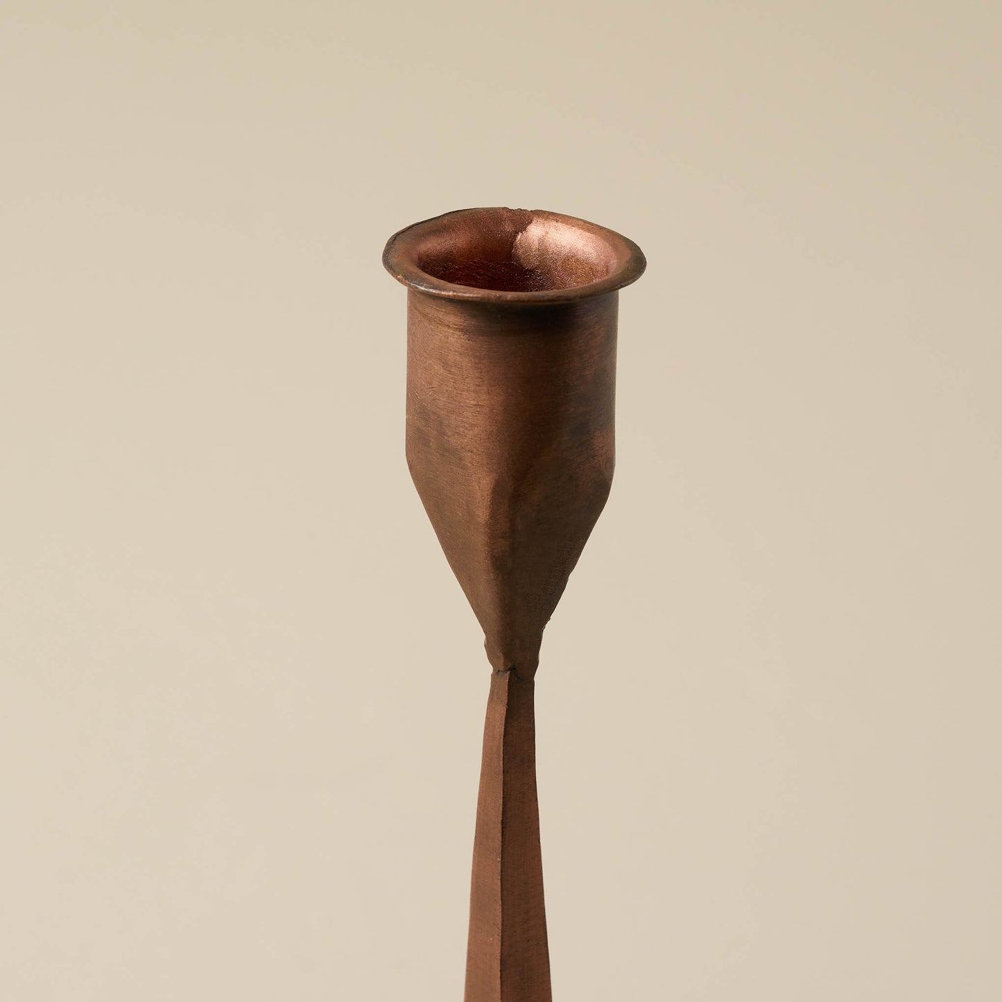 Antique Copper Gatecrest close up