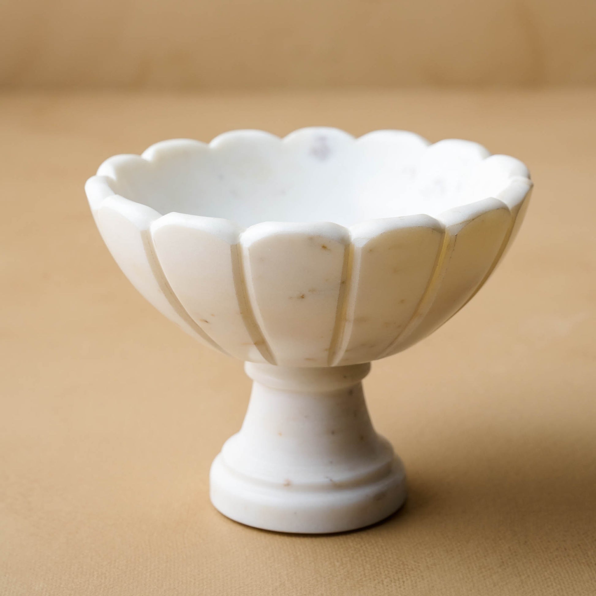 Marble Scalloped Accent Bowl