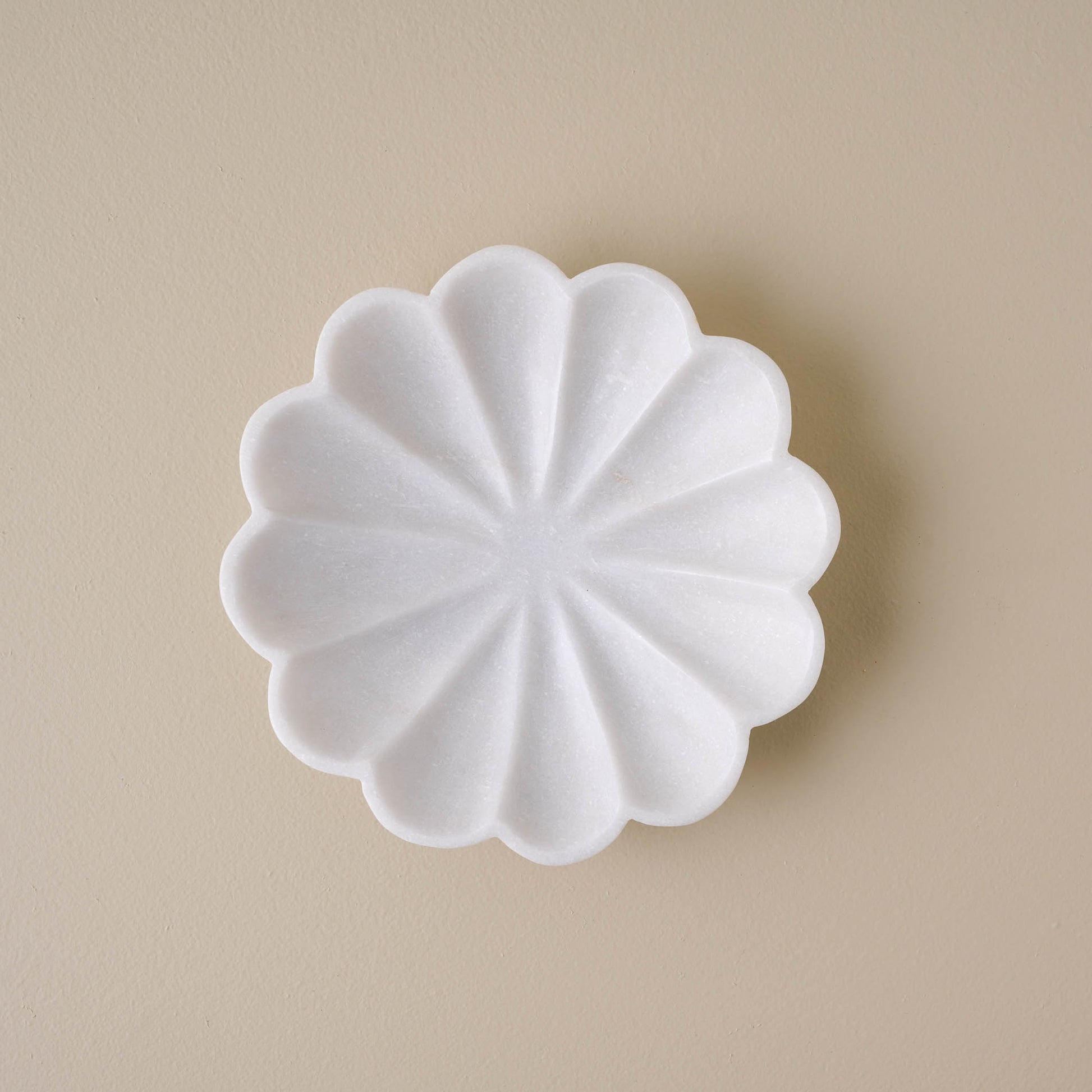 medium sized white marble scalloped accent bowl