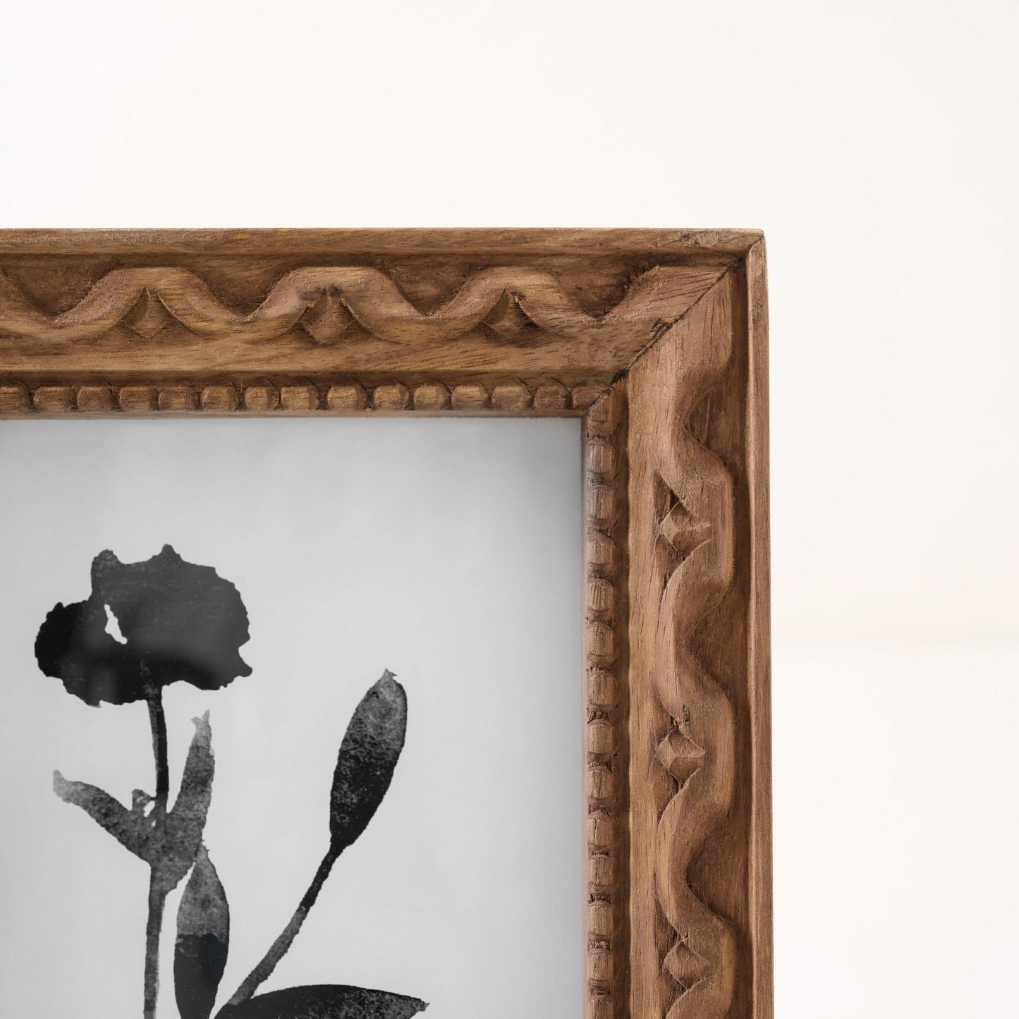 Antiqued Wood Photo Frame corner close up