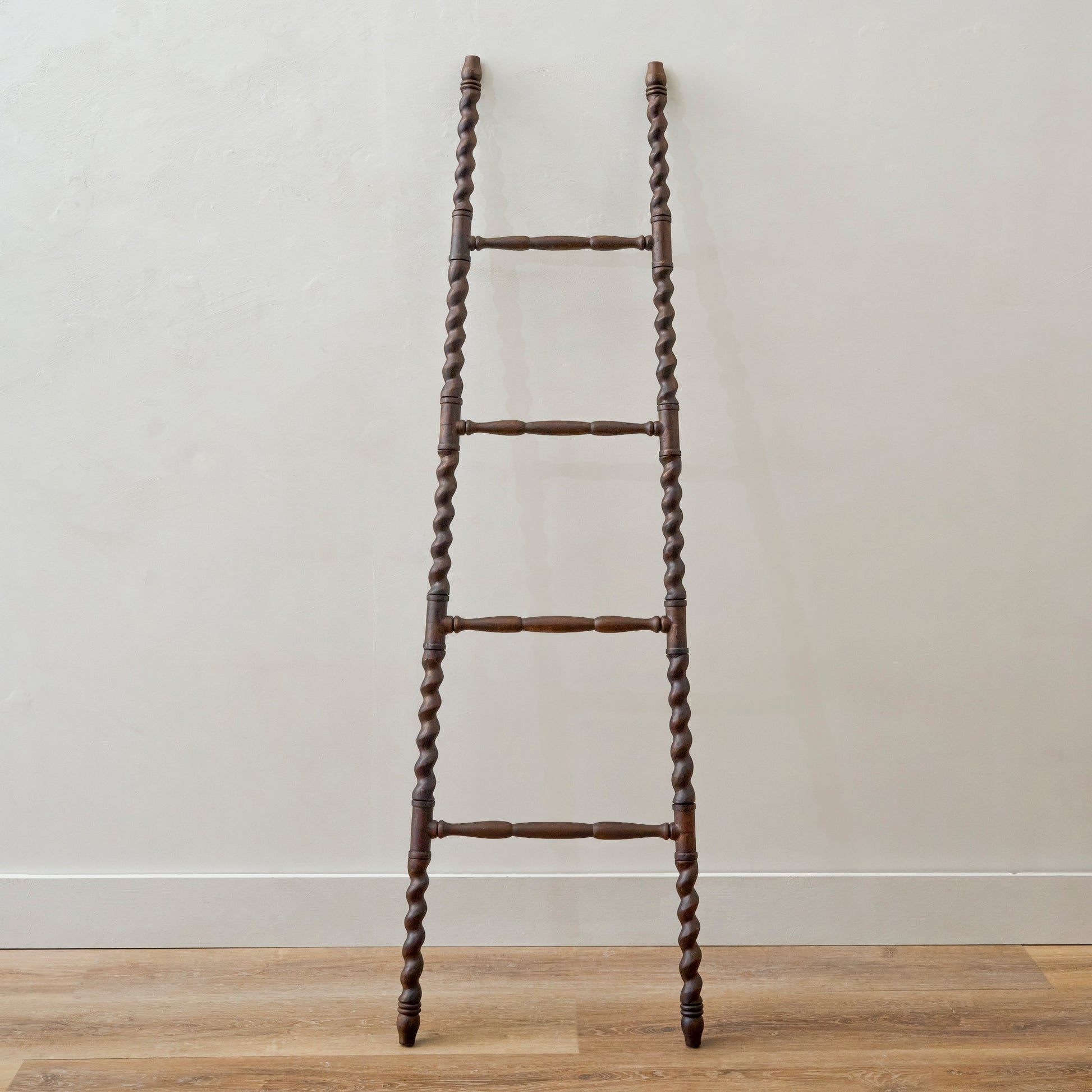 Wooden Barley Twist Display Ladder