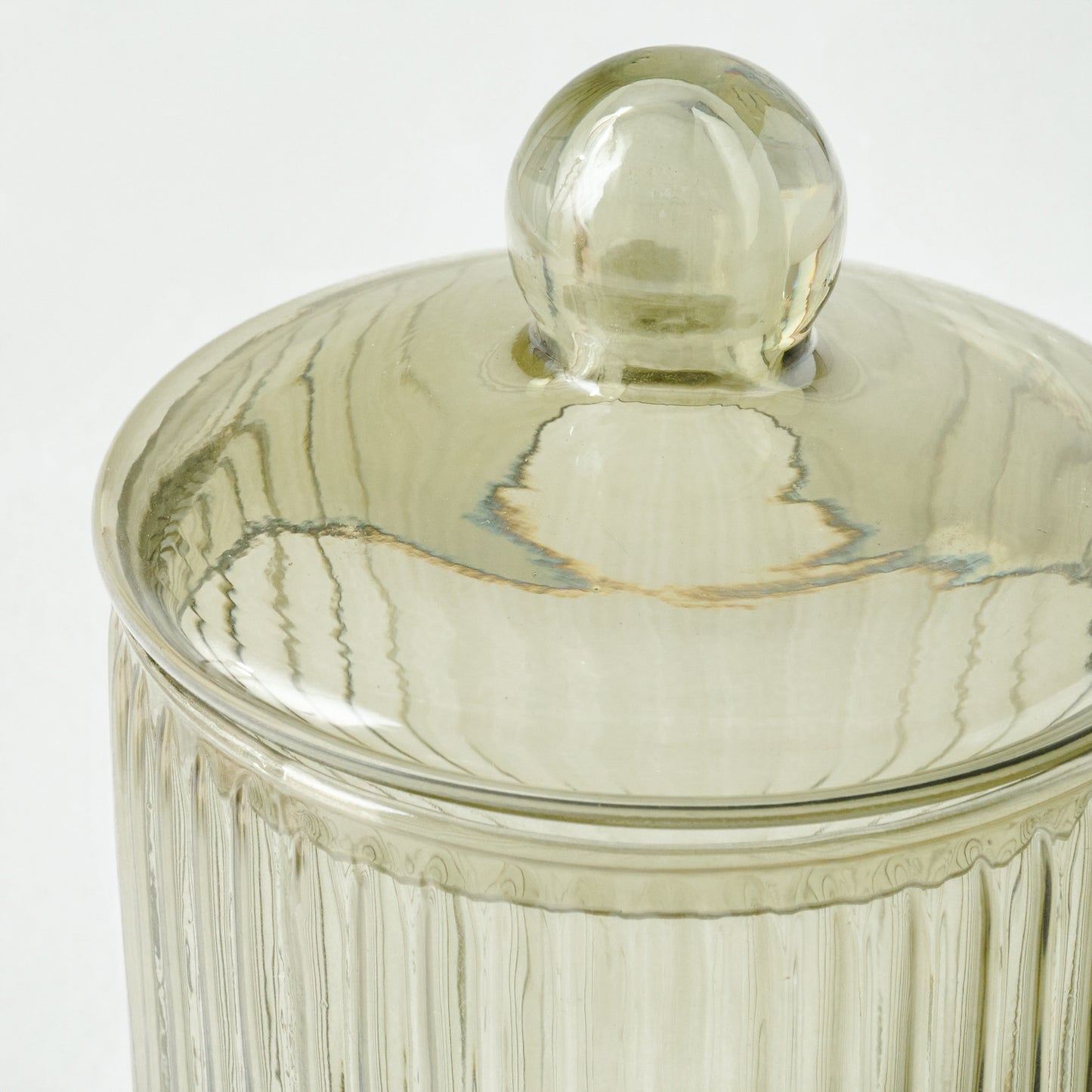 Arlo Ribbed Glass Canister lid detail
