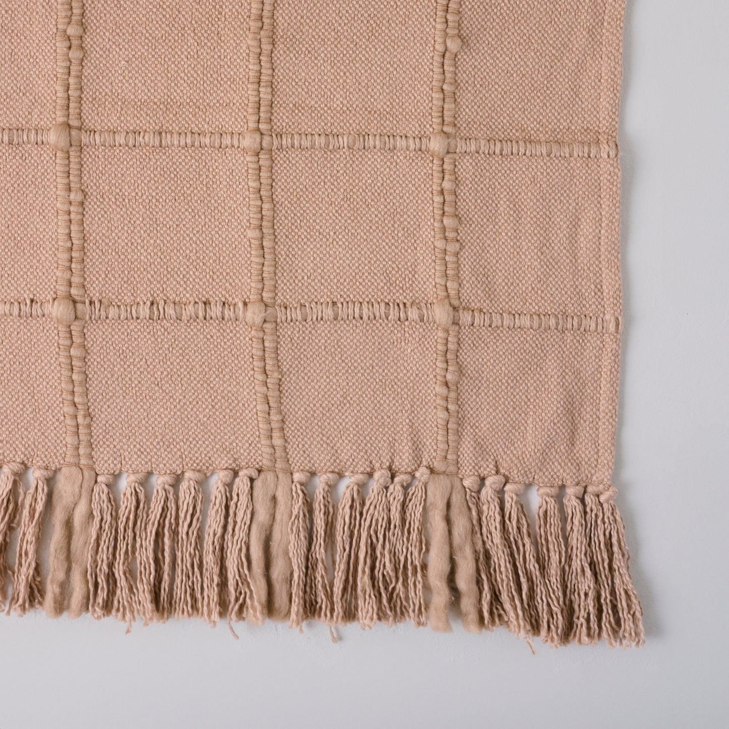 Oatmeal Windowpane Tassel Throw