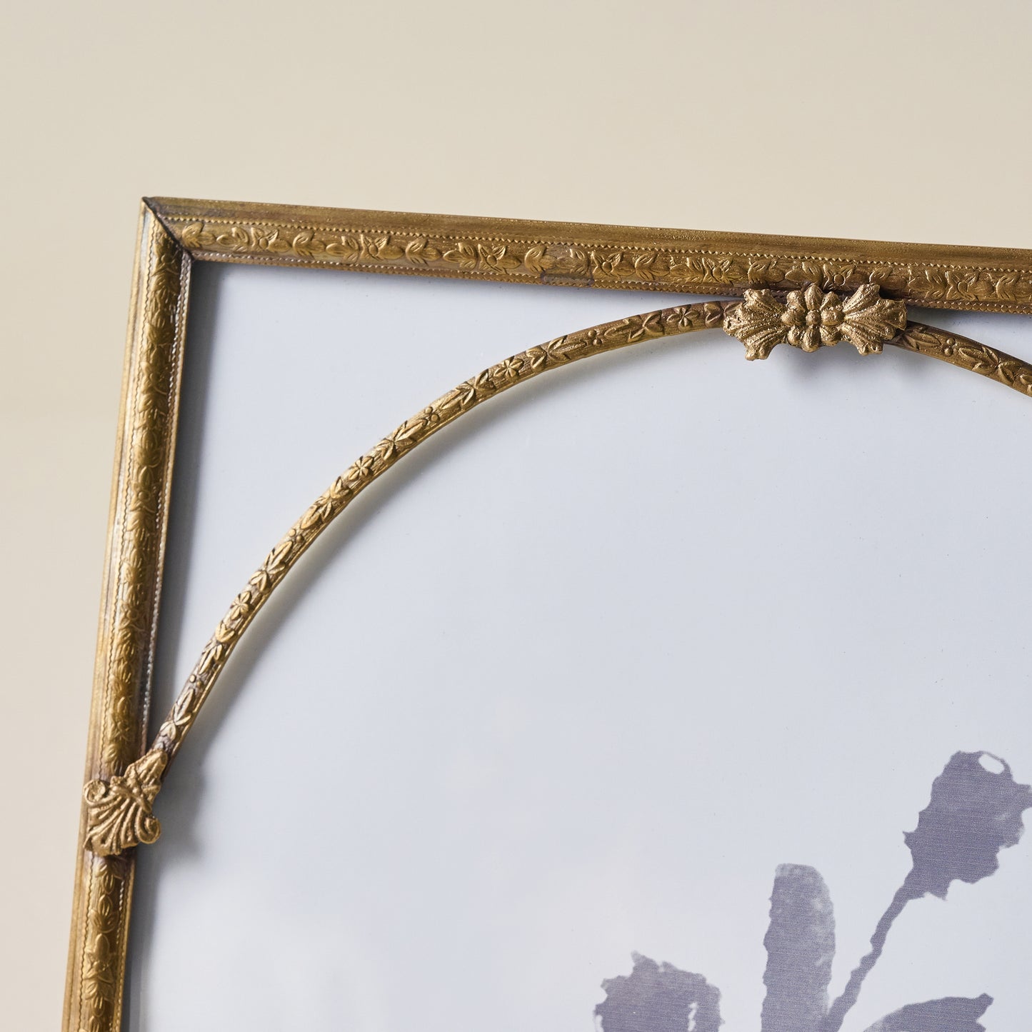 Vienna Antiqued Brass Photo Frame up close