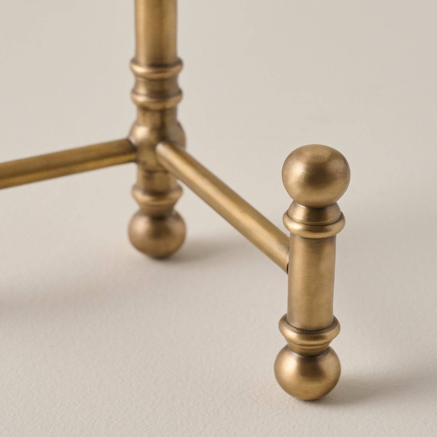 Arthur Antiqued Brass Photo Easel up close