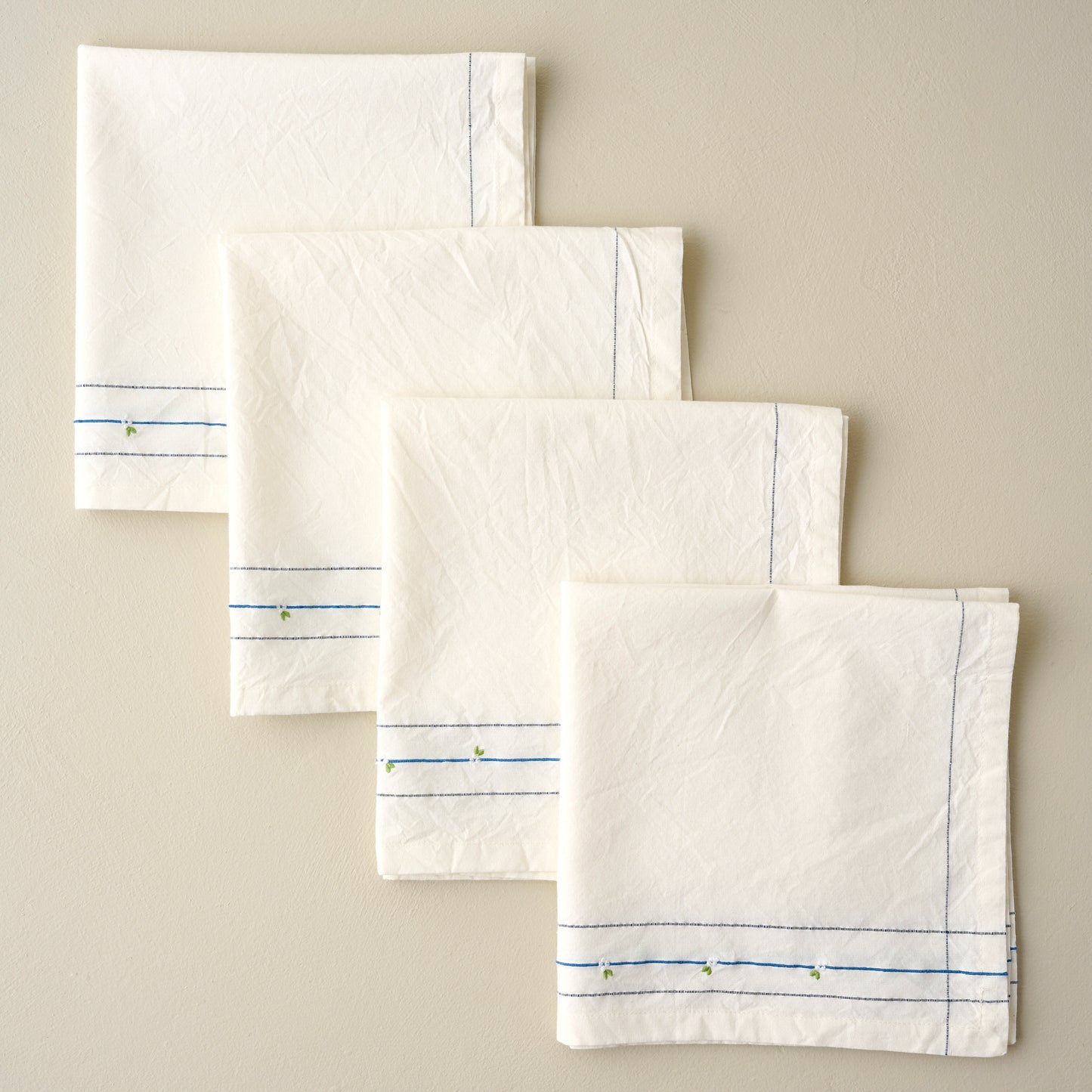 Floral Embroidered Napkin Set of Four