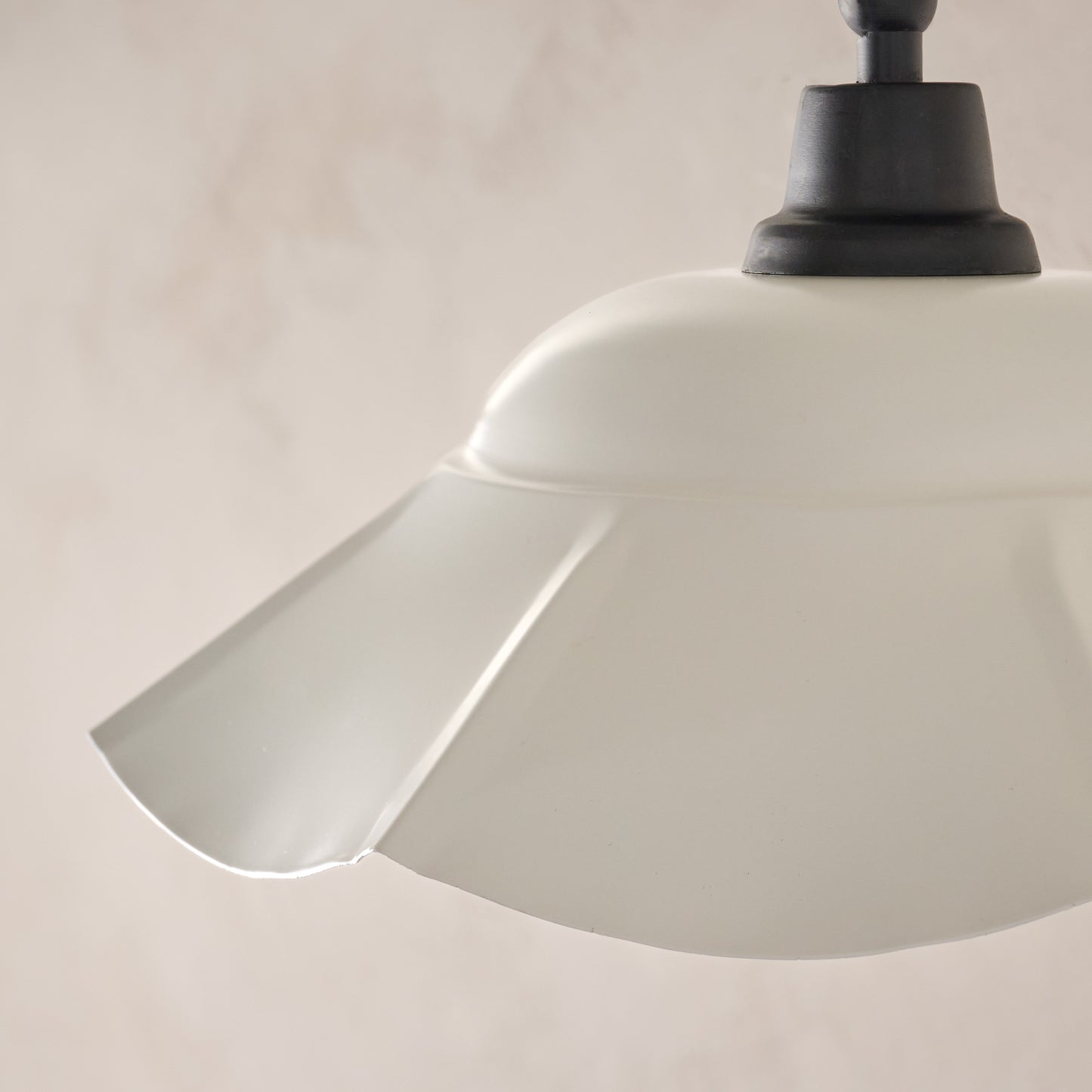 Mary Enamel Plug-in Sconce Cream with Bronze up close