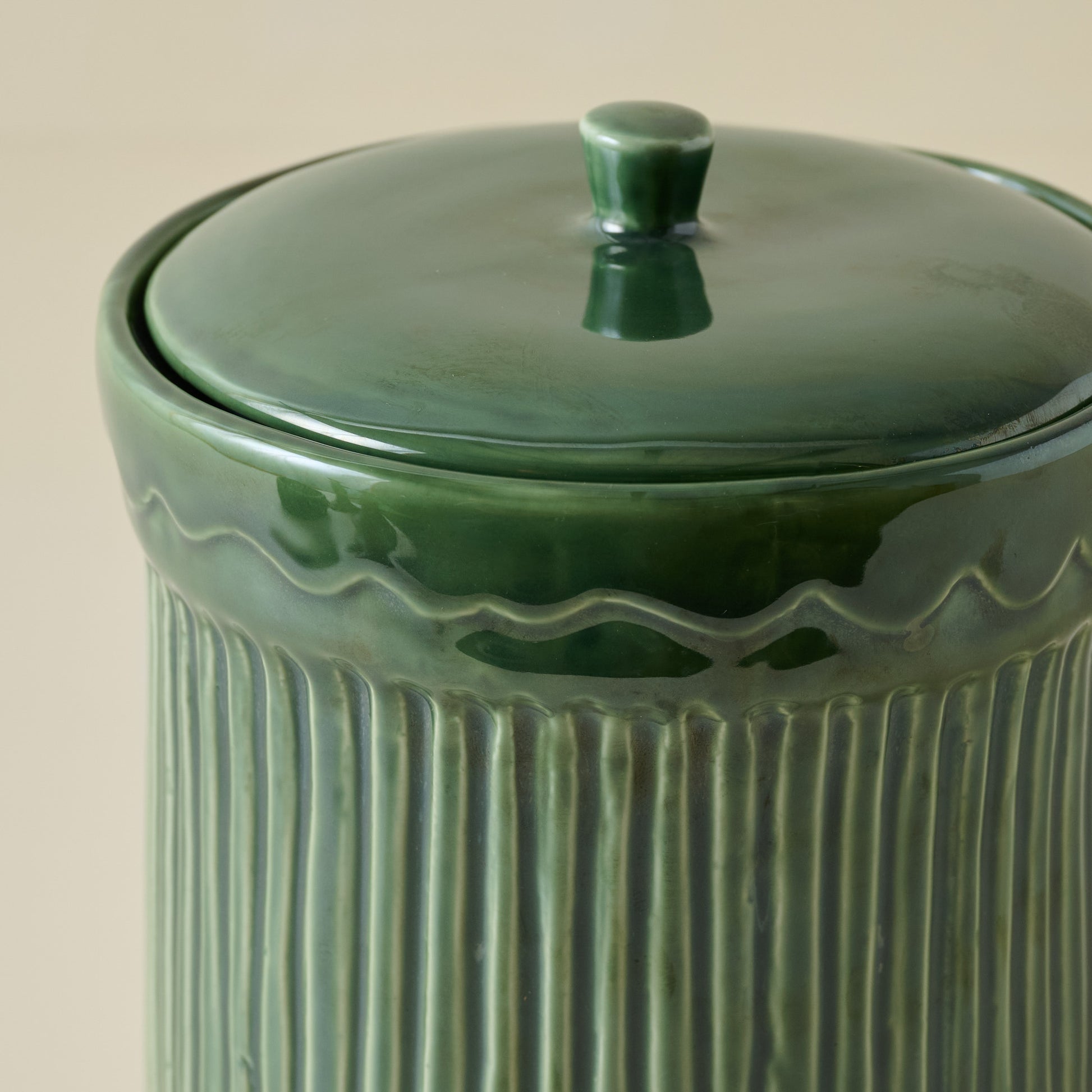 The Cottage Collection Forest Green Canister lid up close