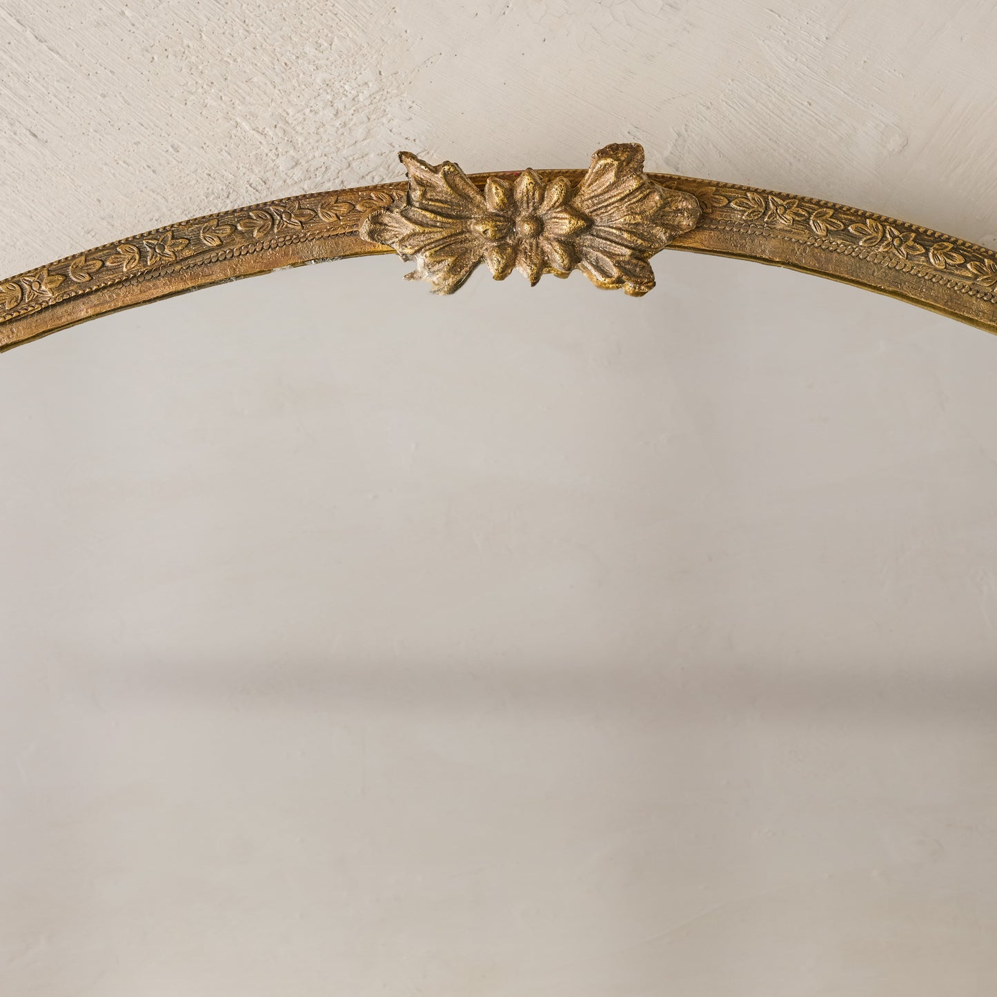 Vienna Oval Mirror detaill up close