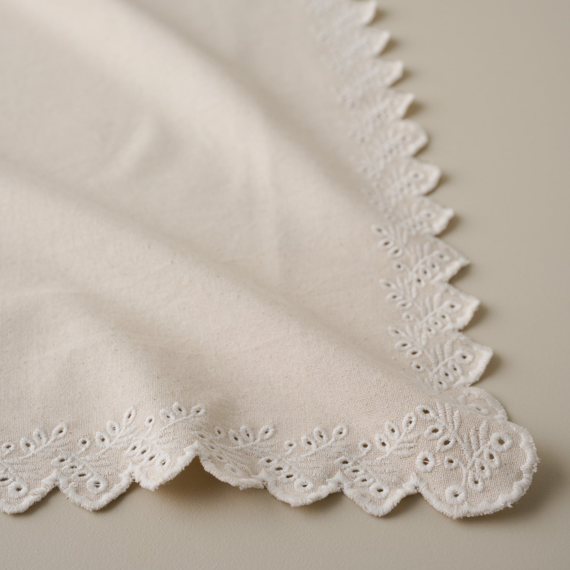Oatmeal Embroidered Scalloped Edge Napkin set of Four corner up close