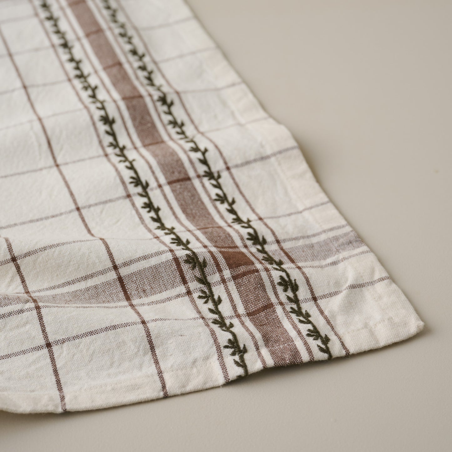 Talia Woven Grid Napkin Set of Four up close