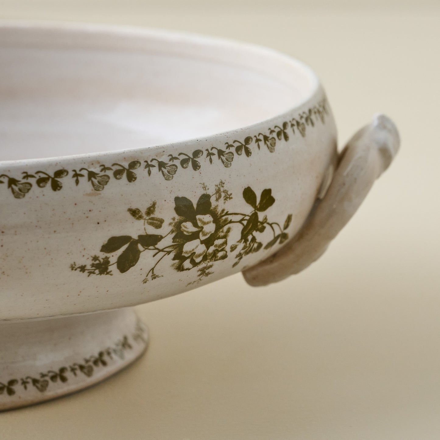 Heirloom Garden Floral Serving Bowl up close