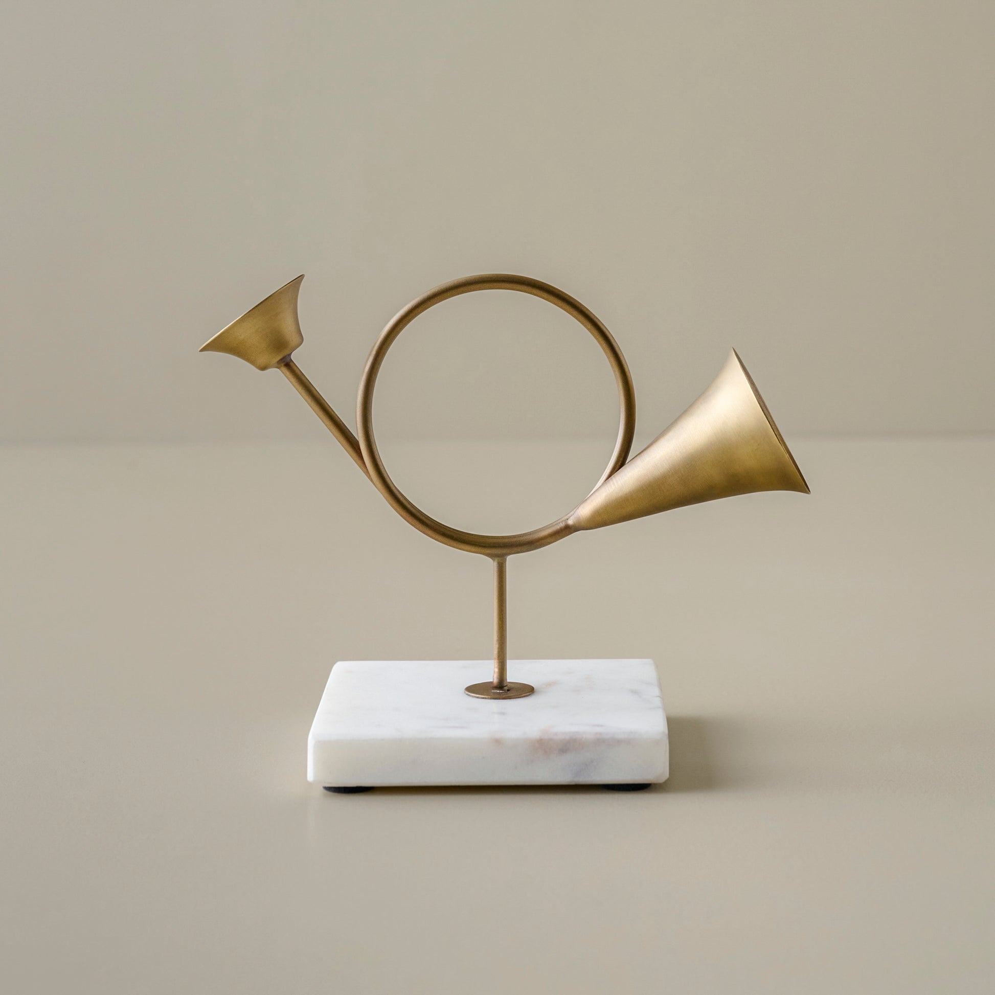 Festive Fanfare Sit About