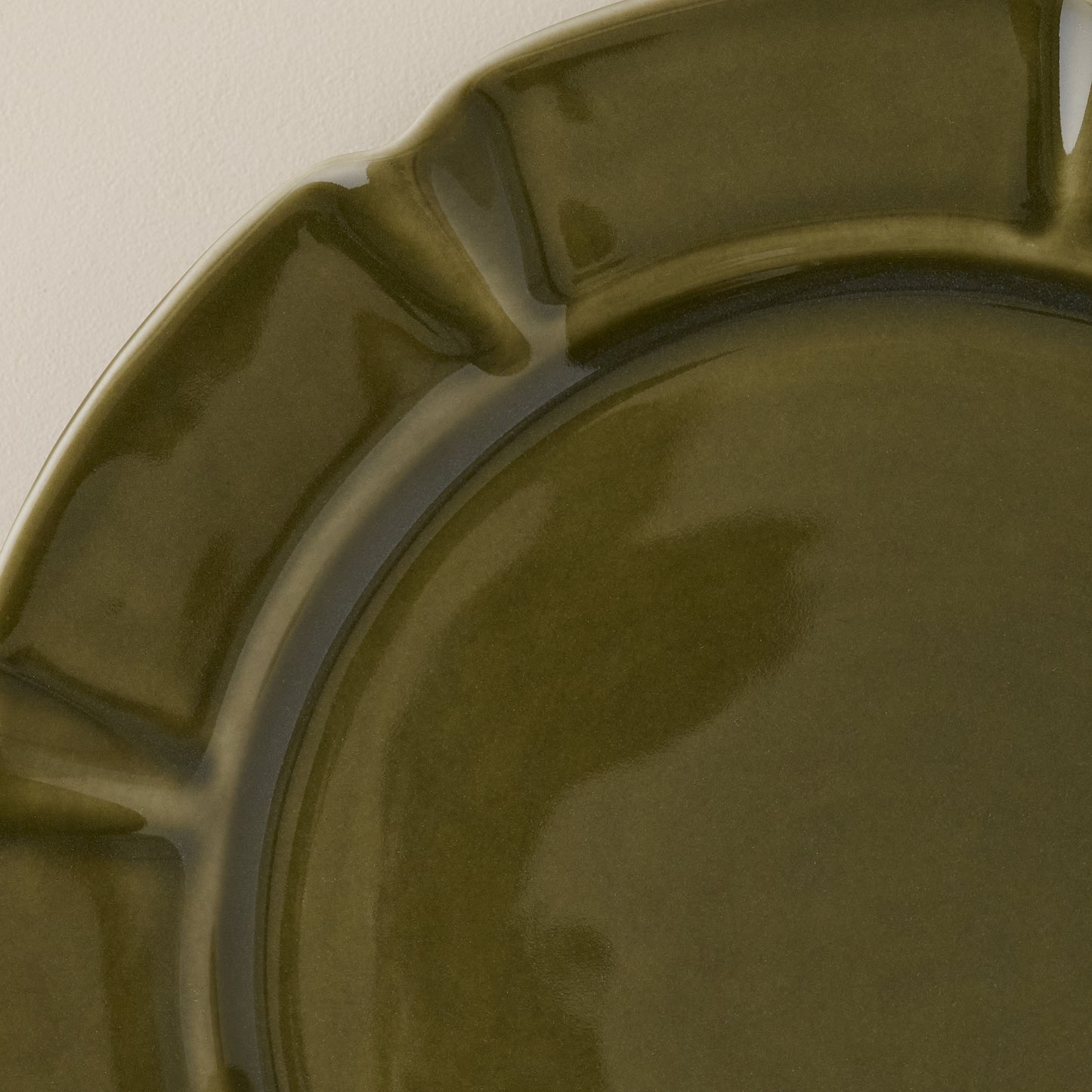 Fern Green Luna Scalloped Plate - Salad Plate up close