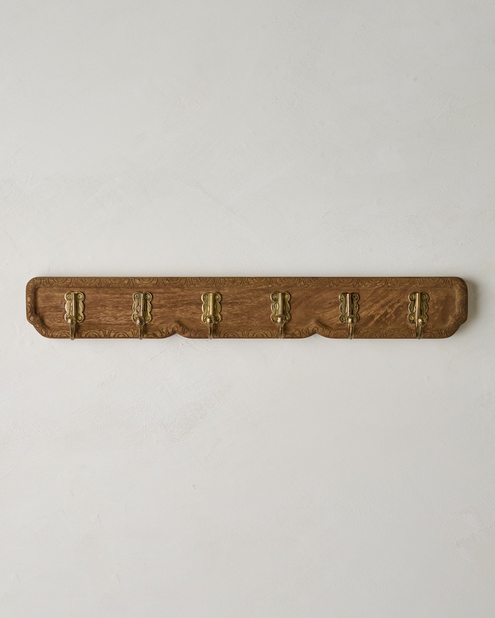 Caroline Carved Wood and Brass Hook Rack – Magnolia
