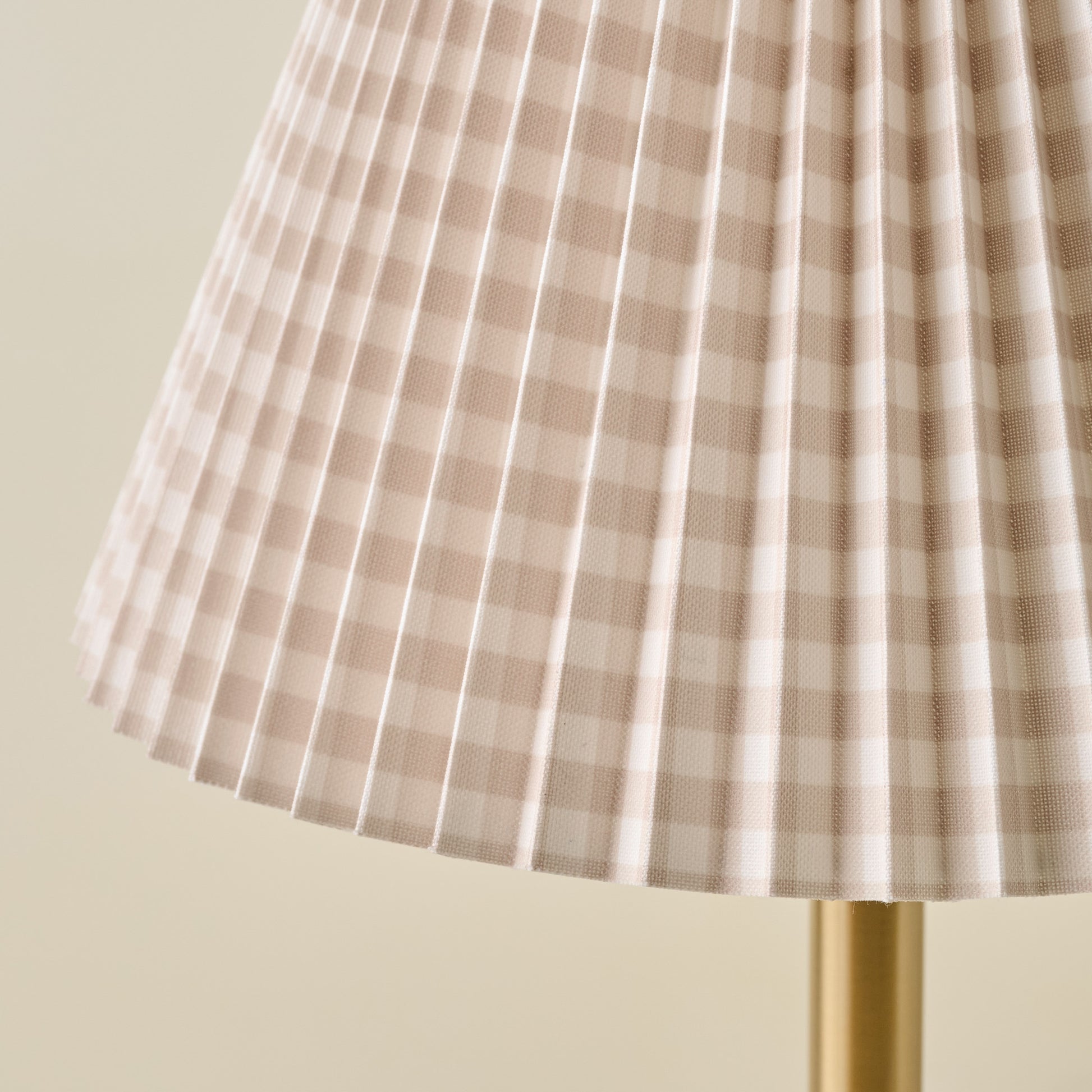 Tan Gingham Lamp Shade edge up close