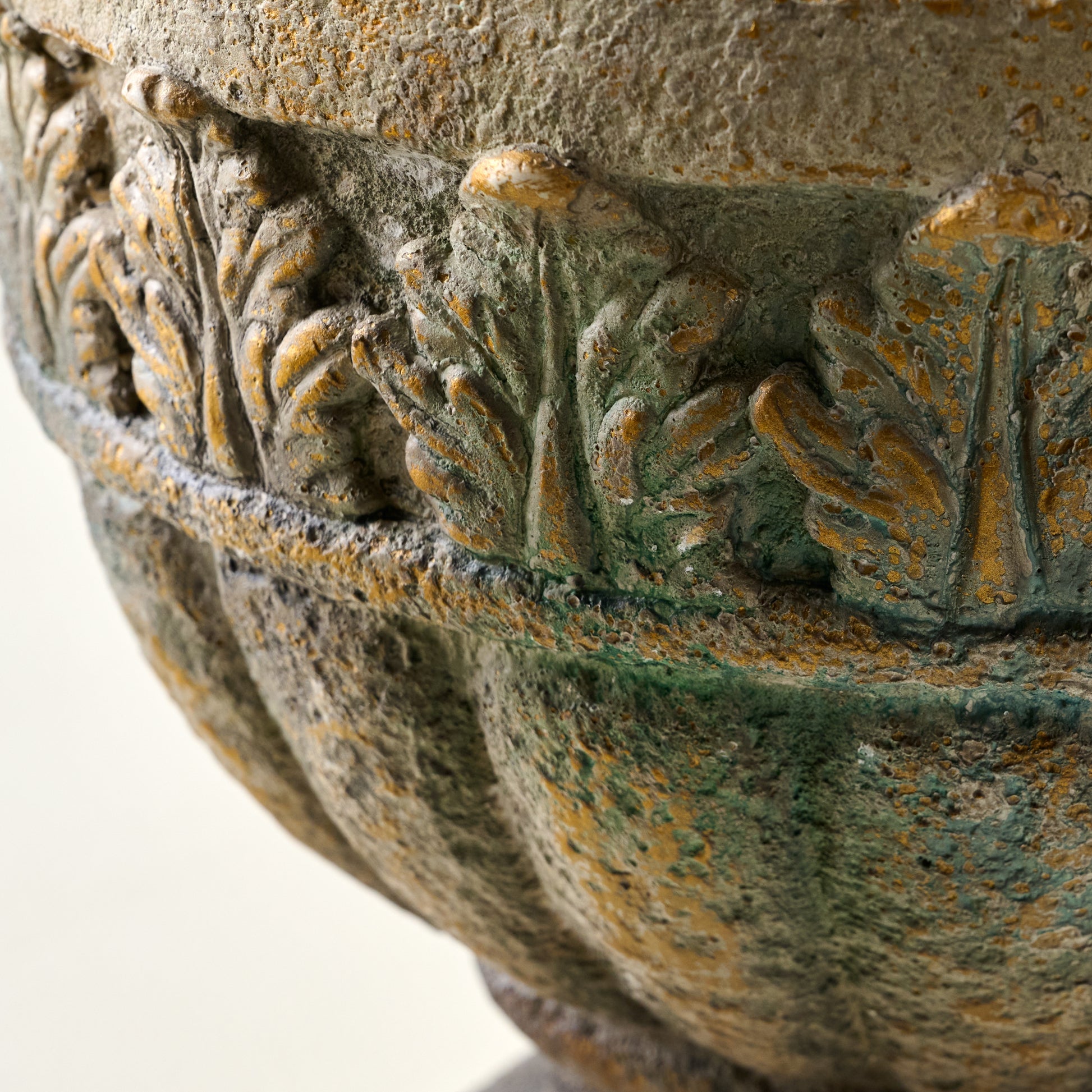 Oversized Pedestal Planter texture up close