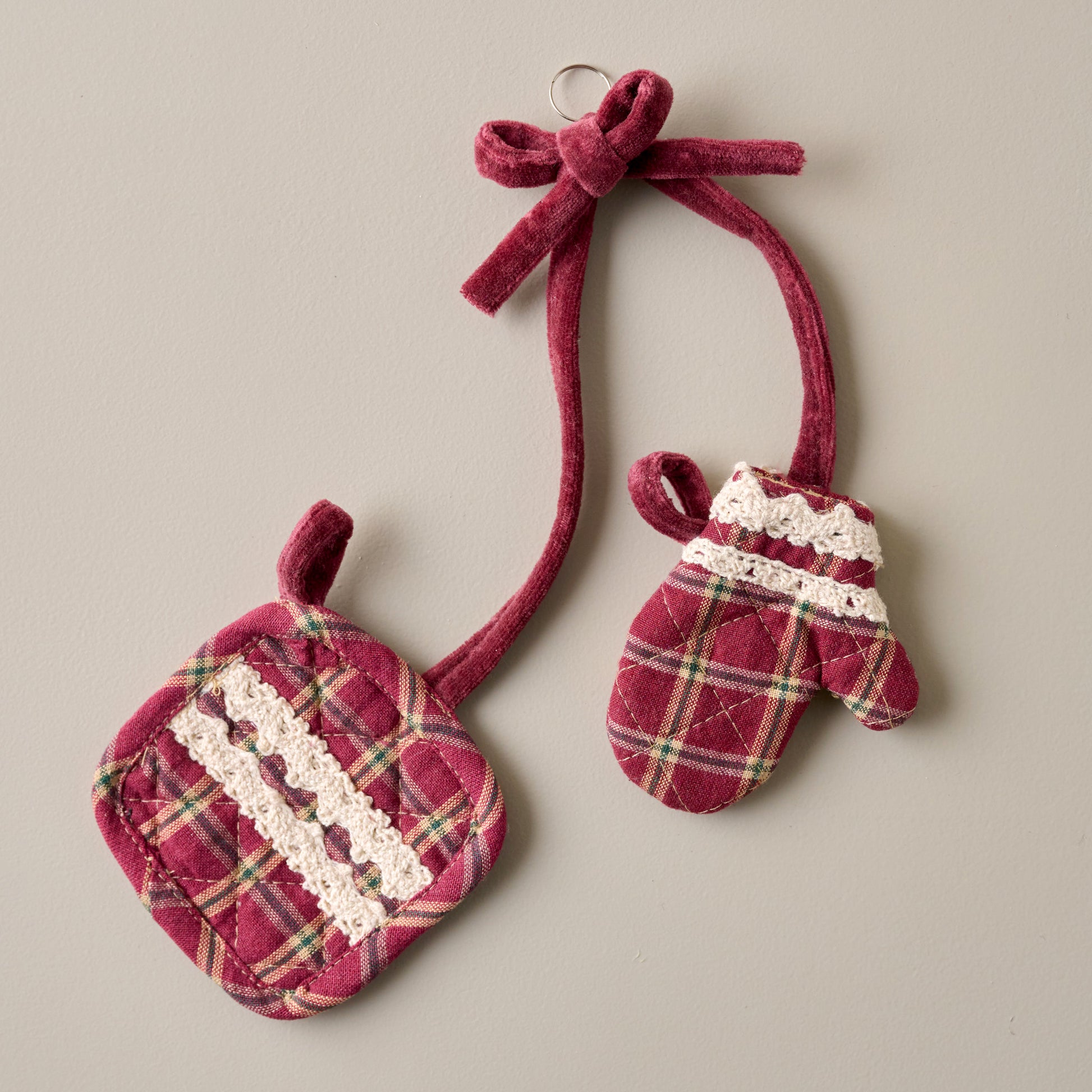 Magnolia Red Plaid Oven Mit + Pot Holder Ornament