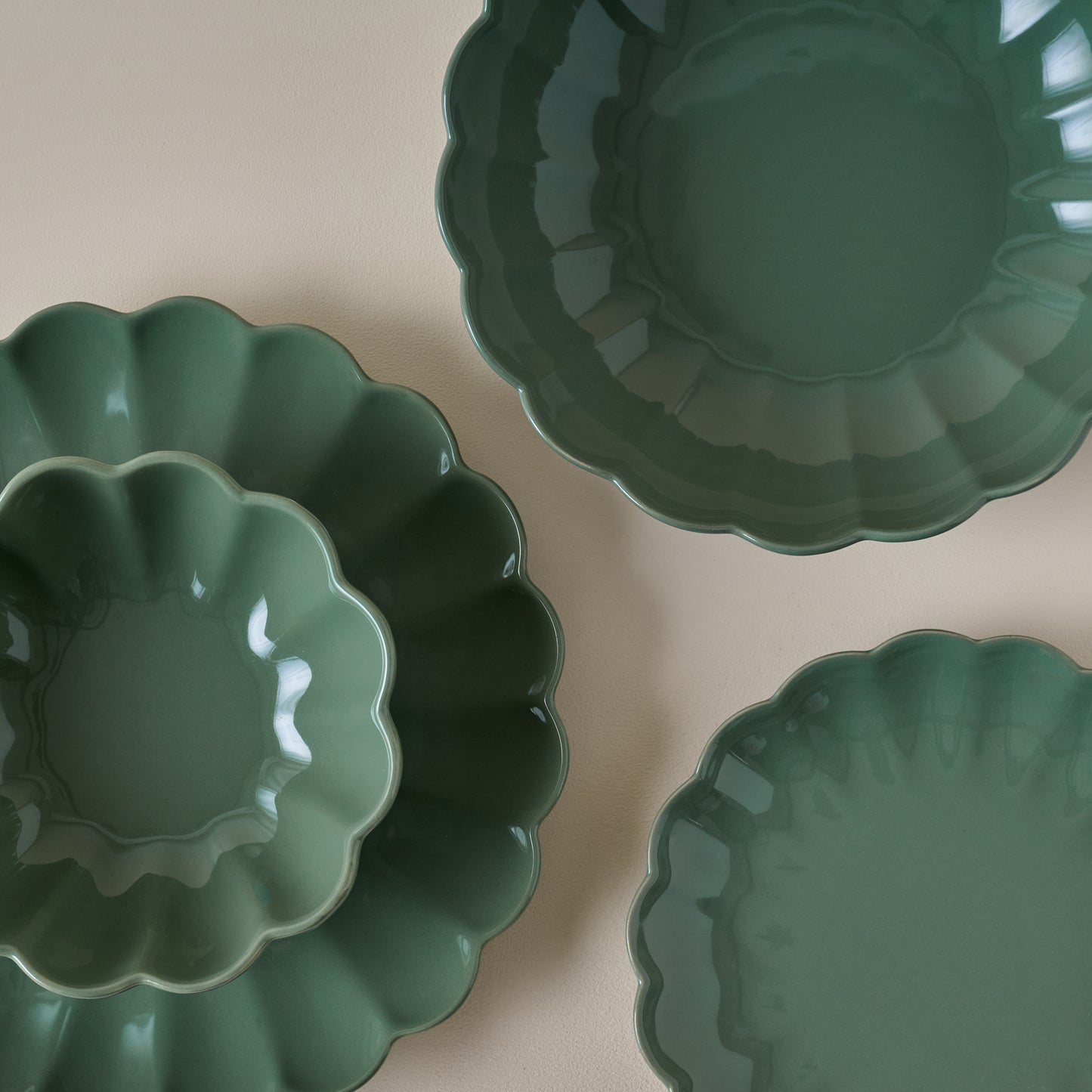 Seagrass Scalloped 4-Piece Place Setting shown from above