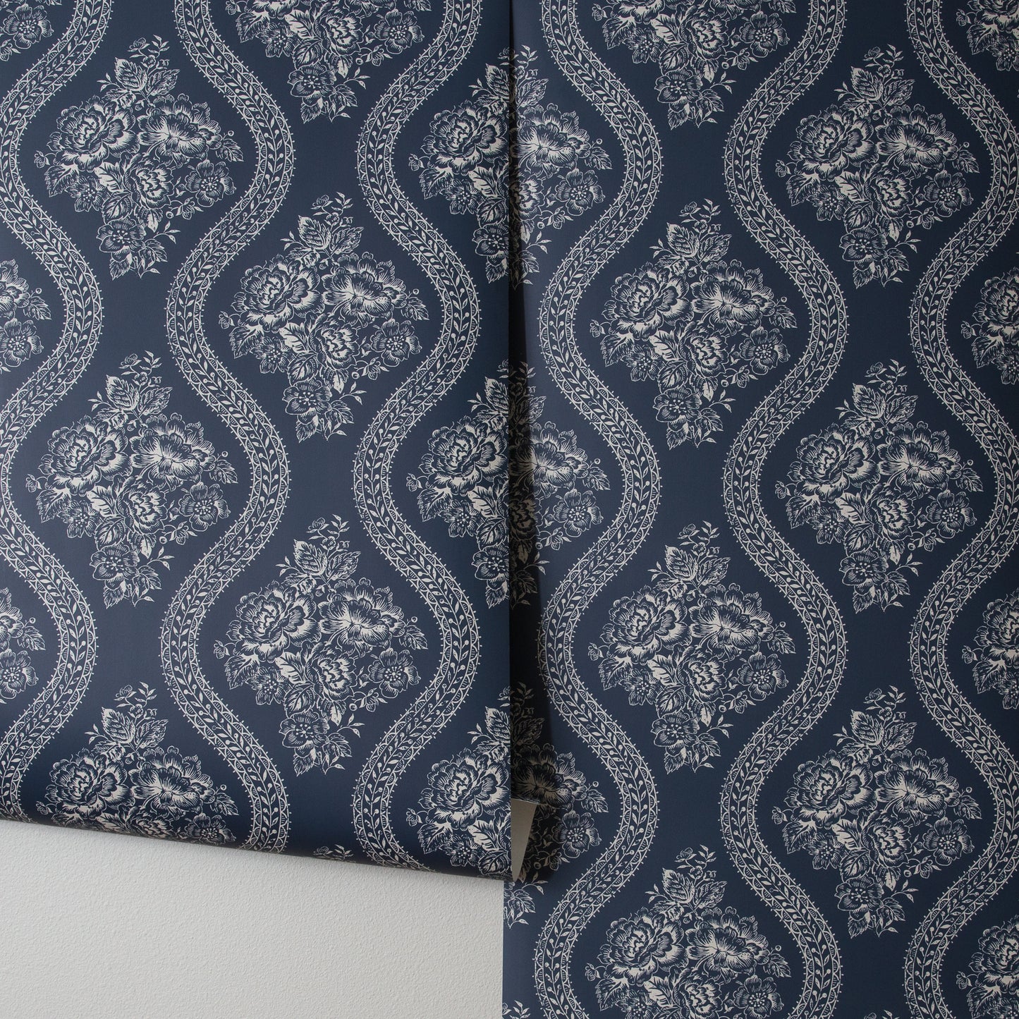 Coverlet Floral Wallpaper