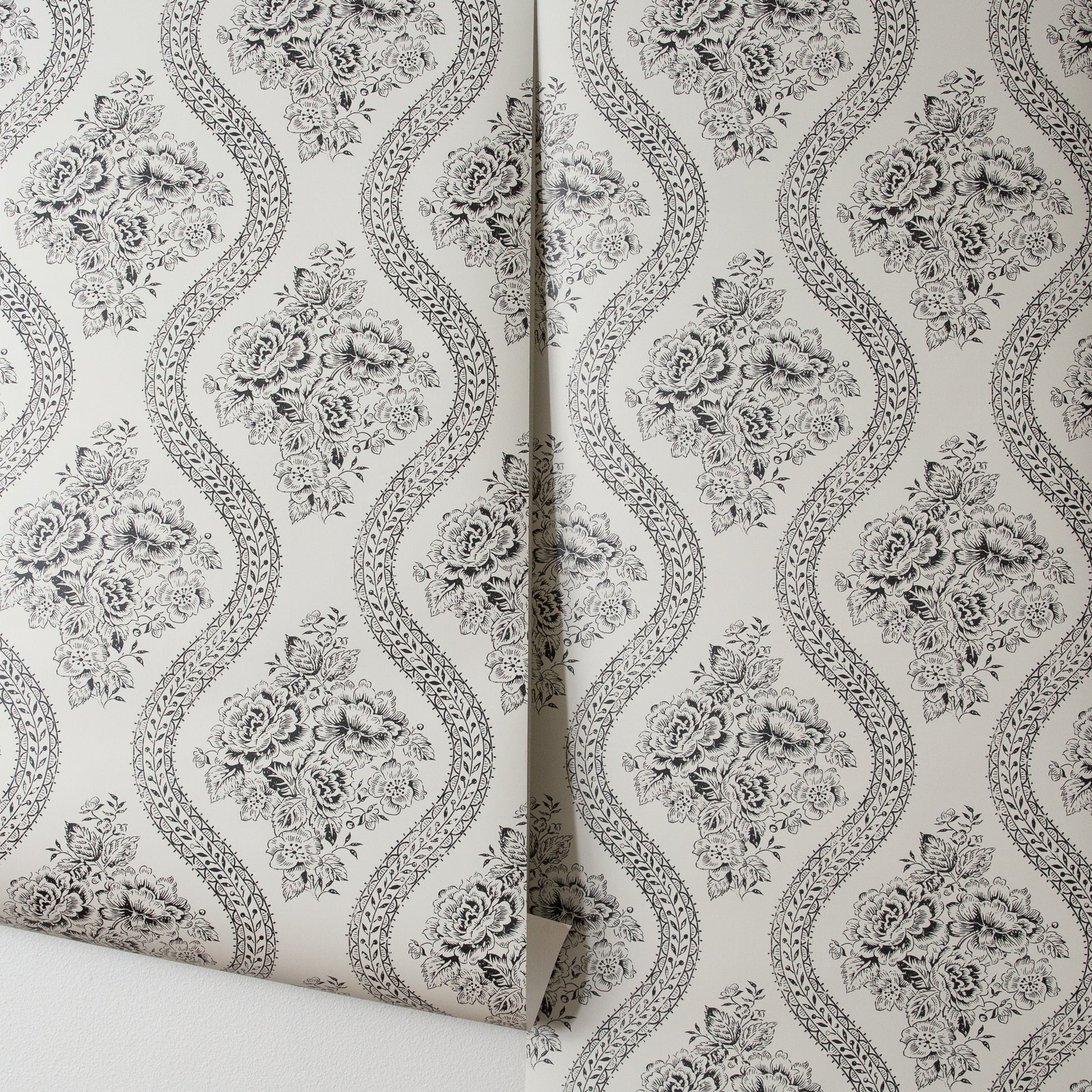 Coverlet Floral Wallpaper