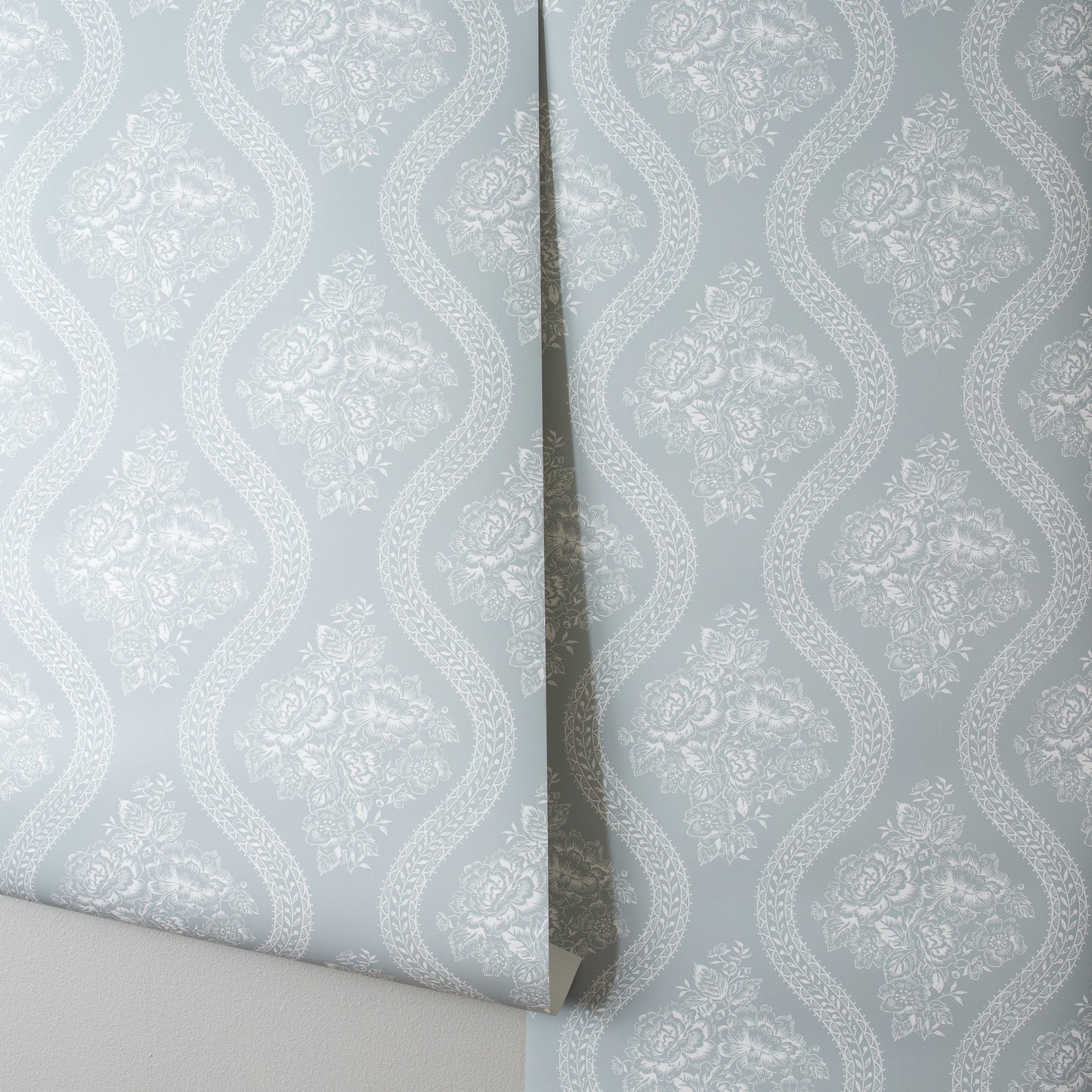 Coverlet Floral Wallpaper