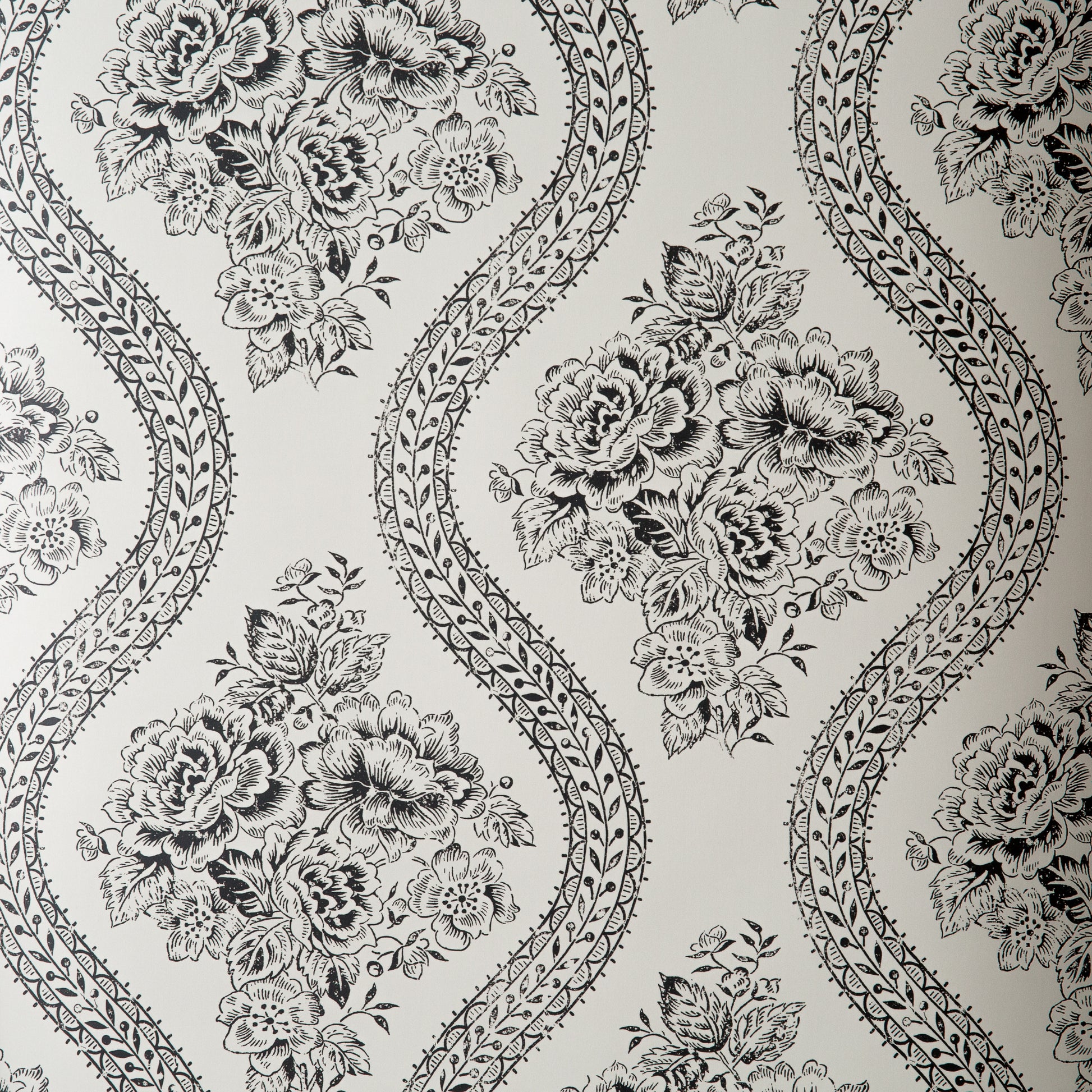 Coverlet Floral Wallpaper