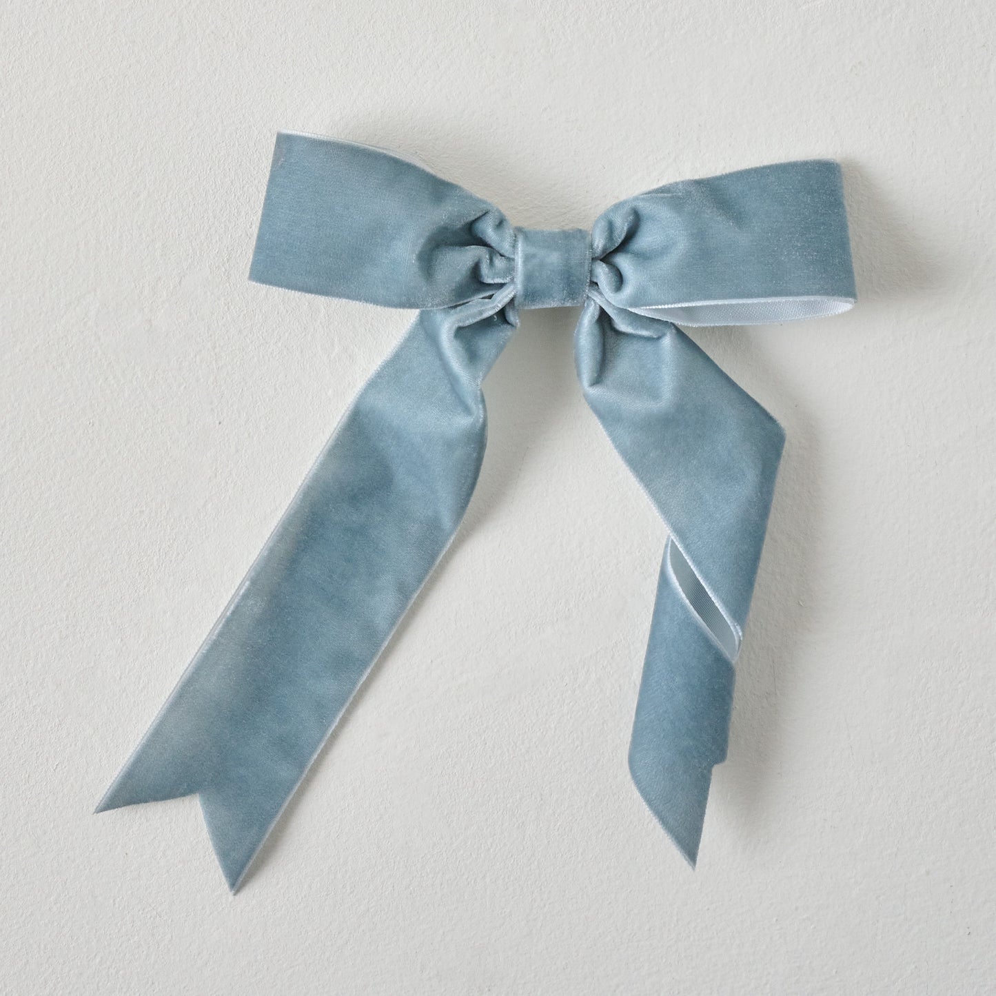 Blue Velvet Bow Ornament Clip