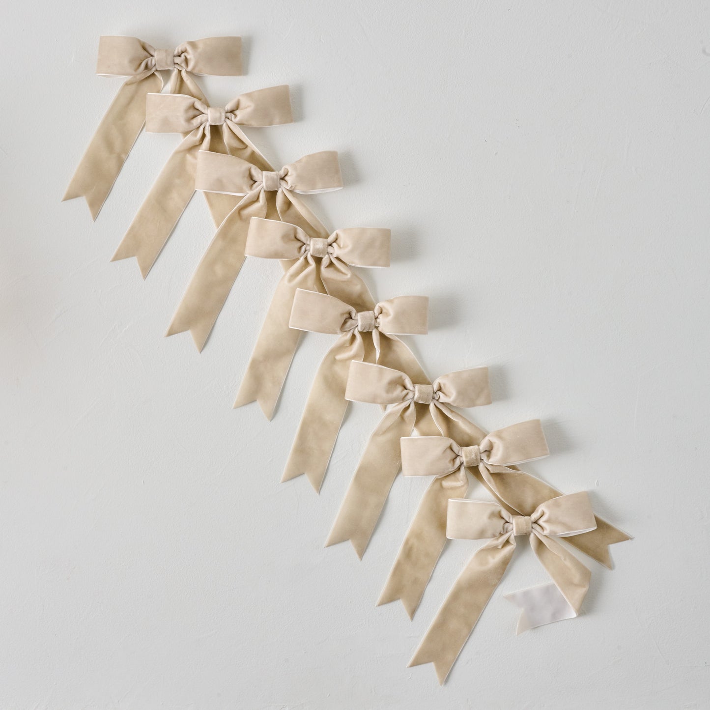 Velvet Bow Ornament Clip, Set of 8 in champagne