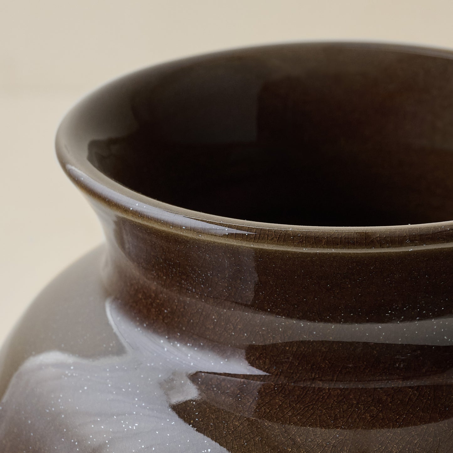 Jacquiline Crackle Ceramic Vase up close