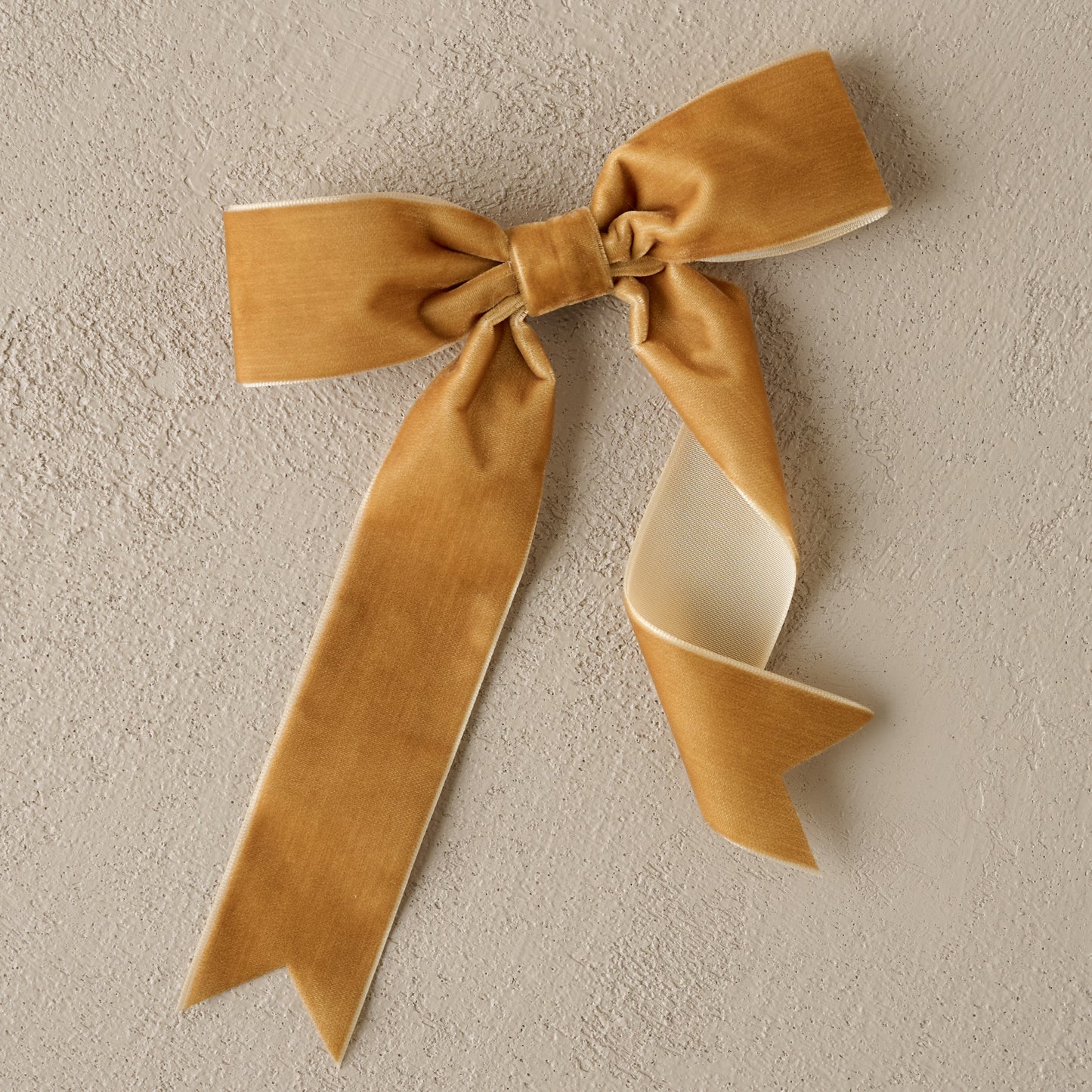 Amber Velvet Bow Ornament Clip, Set of 8 up close