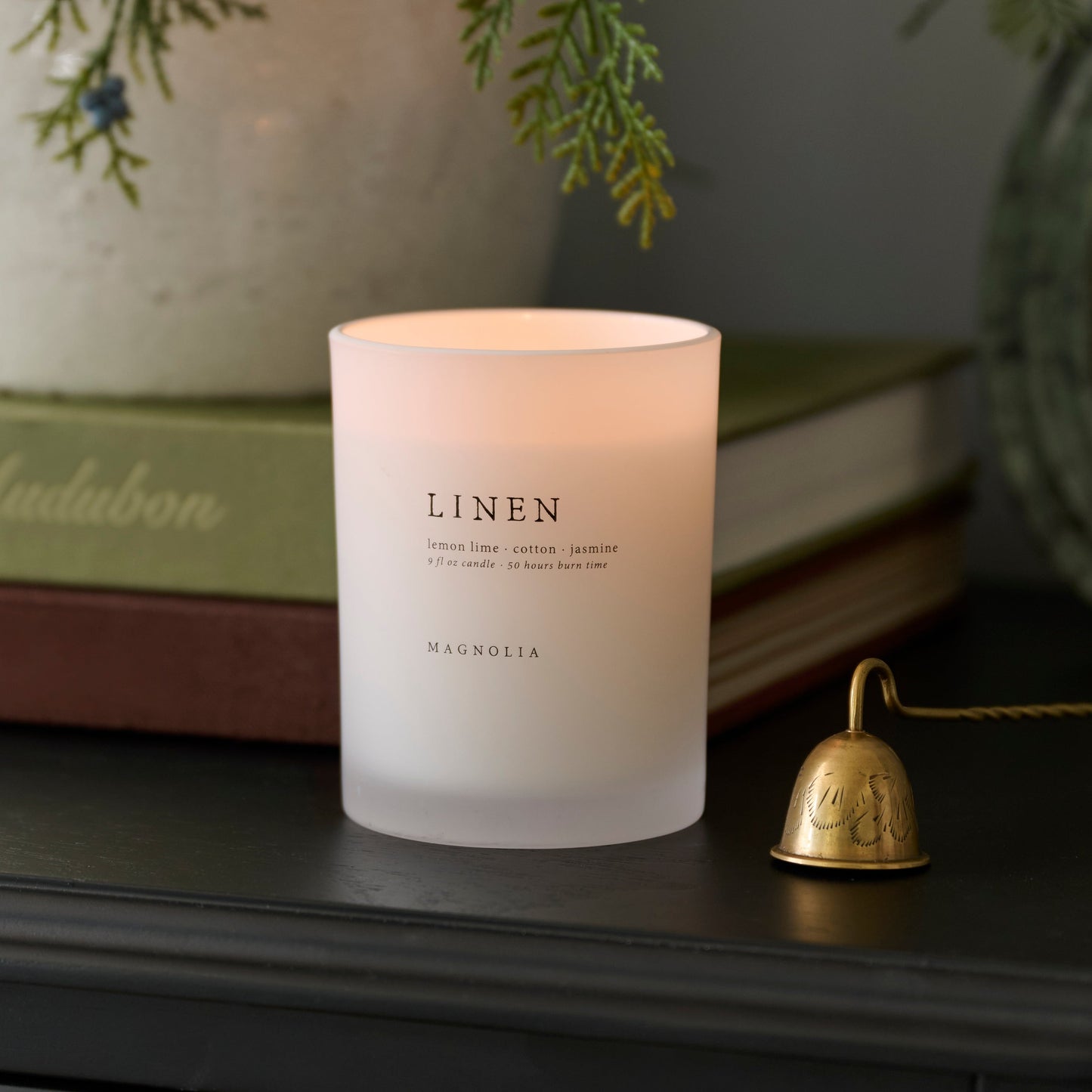 Magnolia Linen Candle