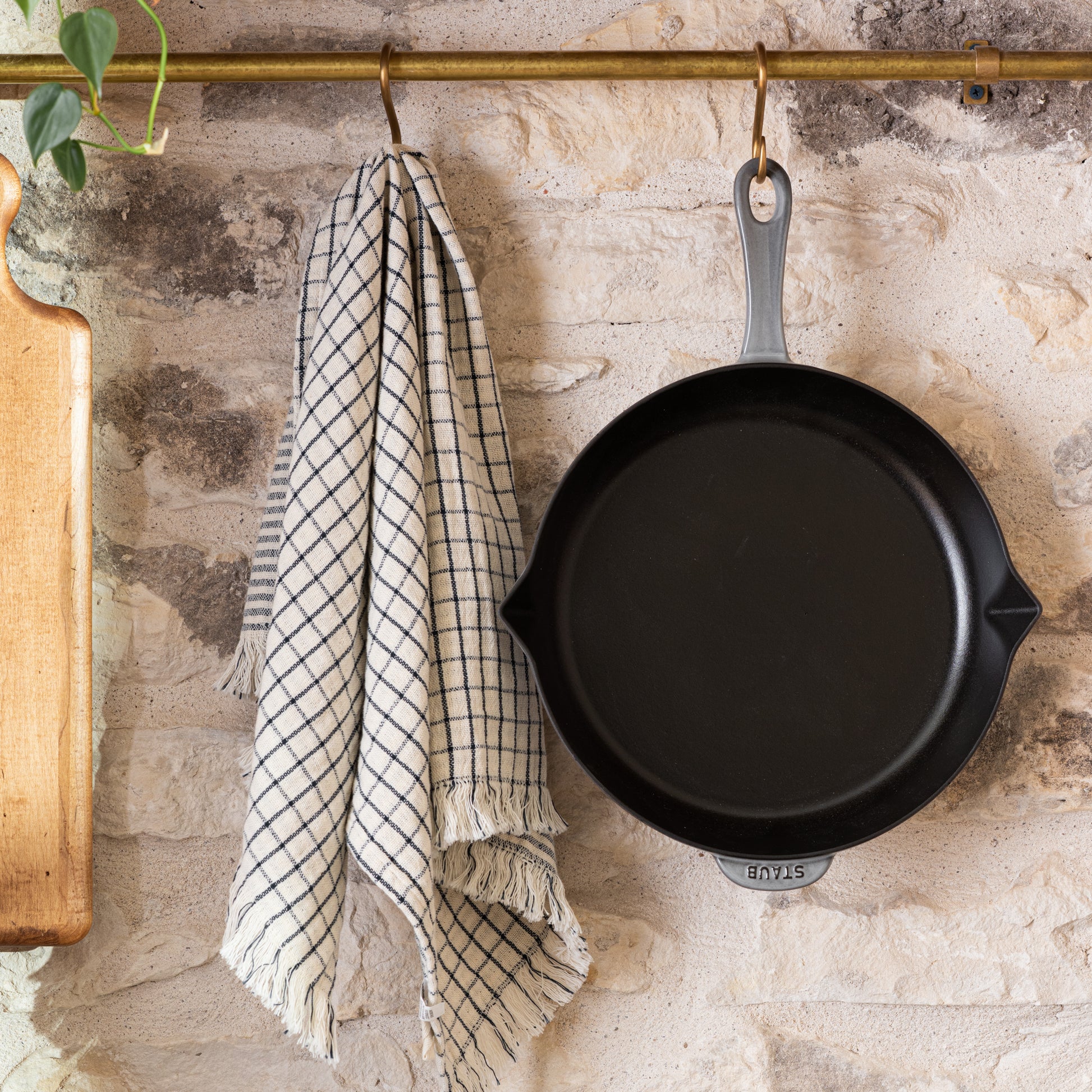Staub 12 inch cast iron fry pan in graphite grey