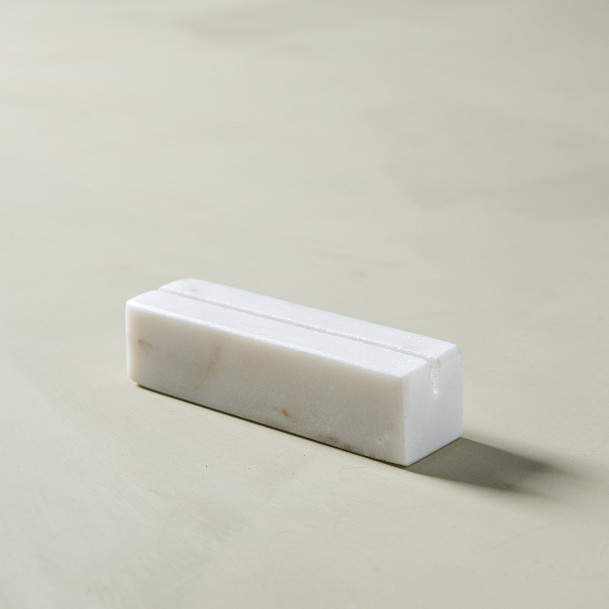 marble placecard holder