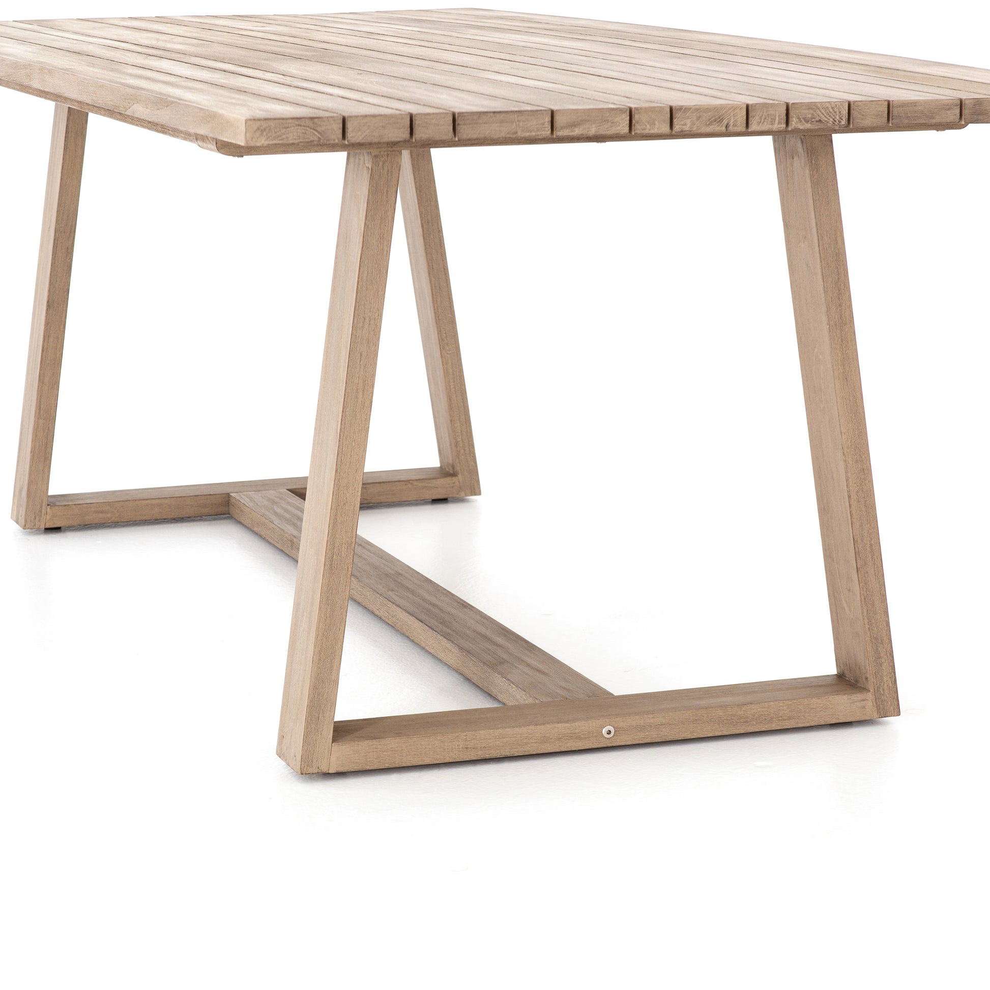 fletcher outdoor dining table for magnolia