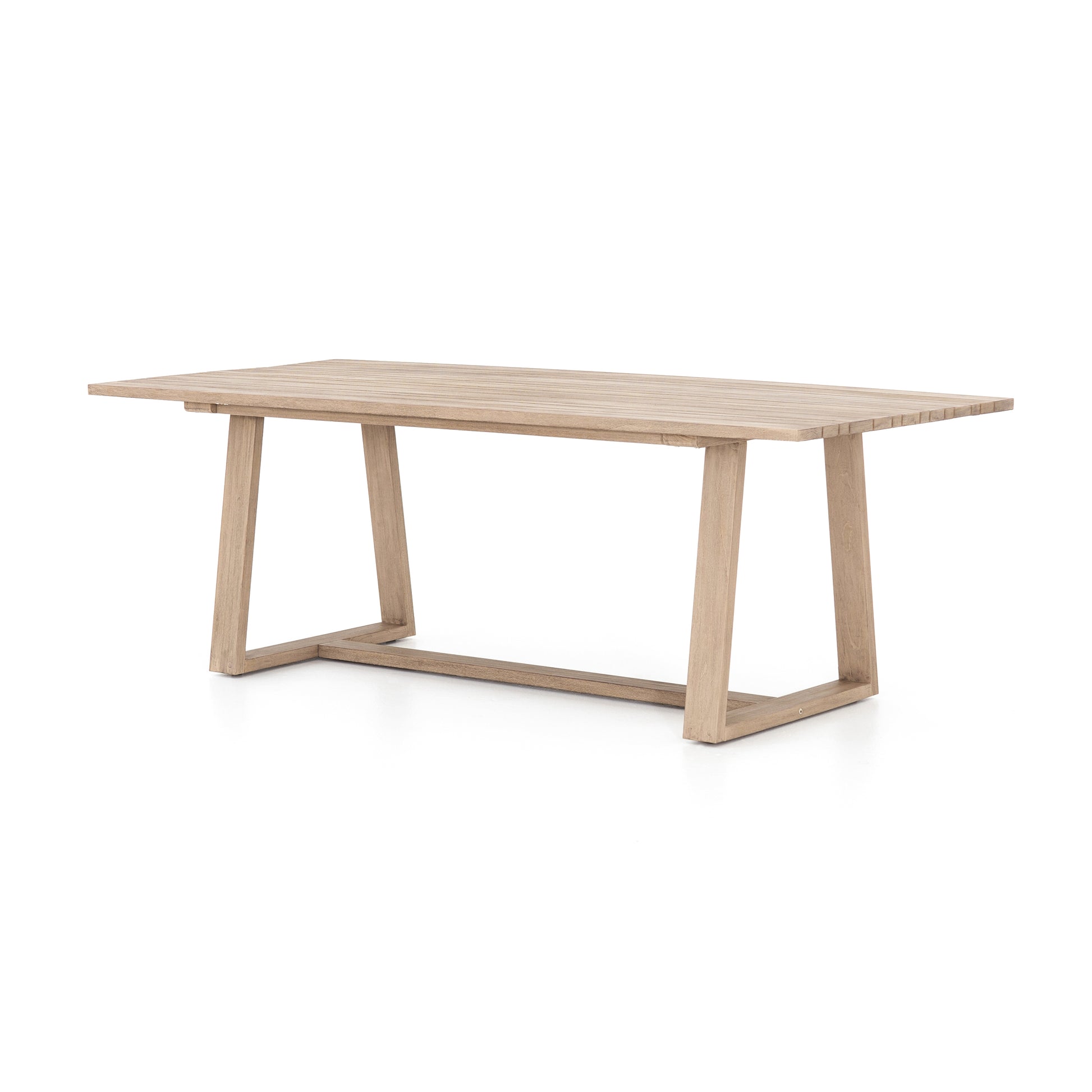 fletcher outdoor dining table for magnolia